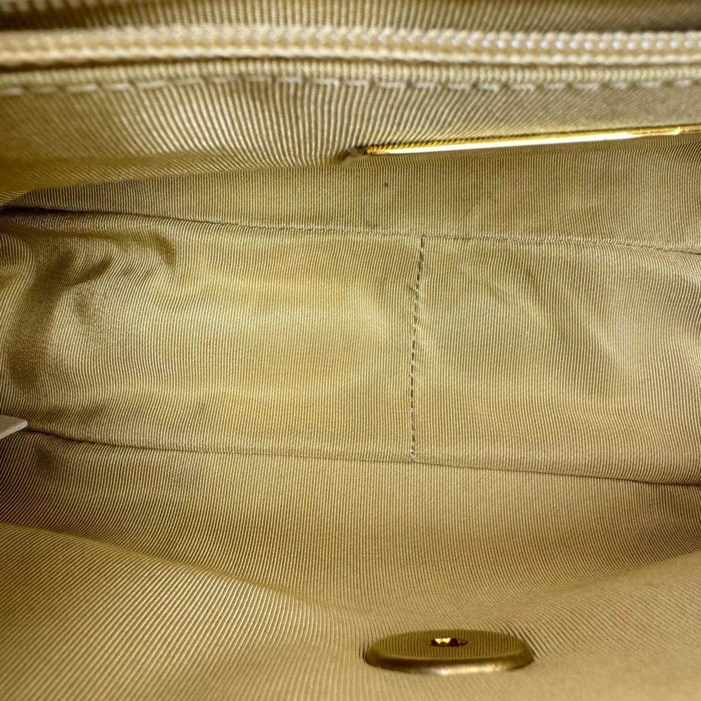 Chanel Pre-loved Bag Very good condition Size ONE SIZE - 8 Thumbnail