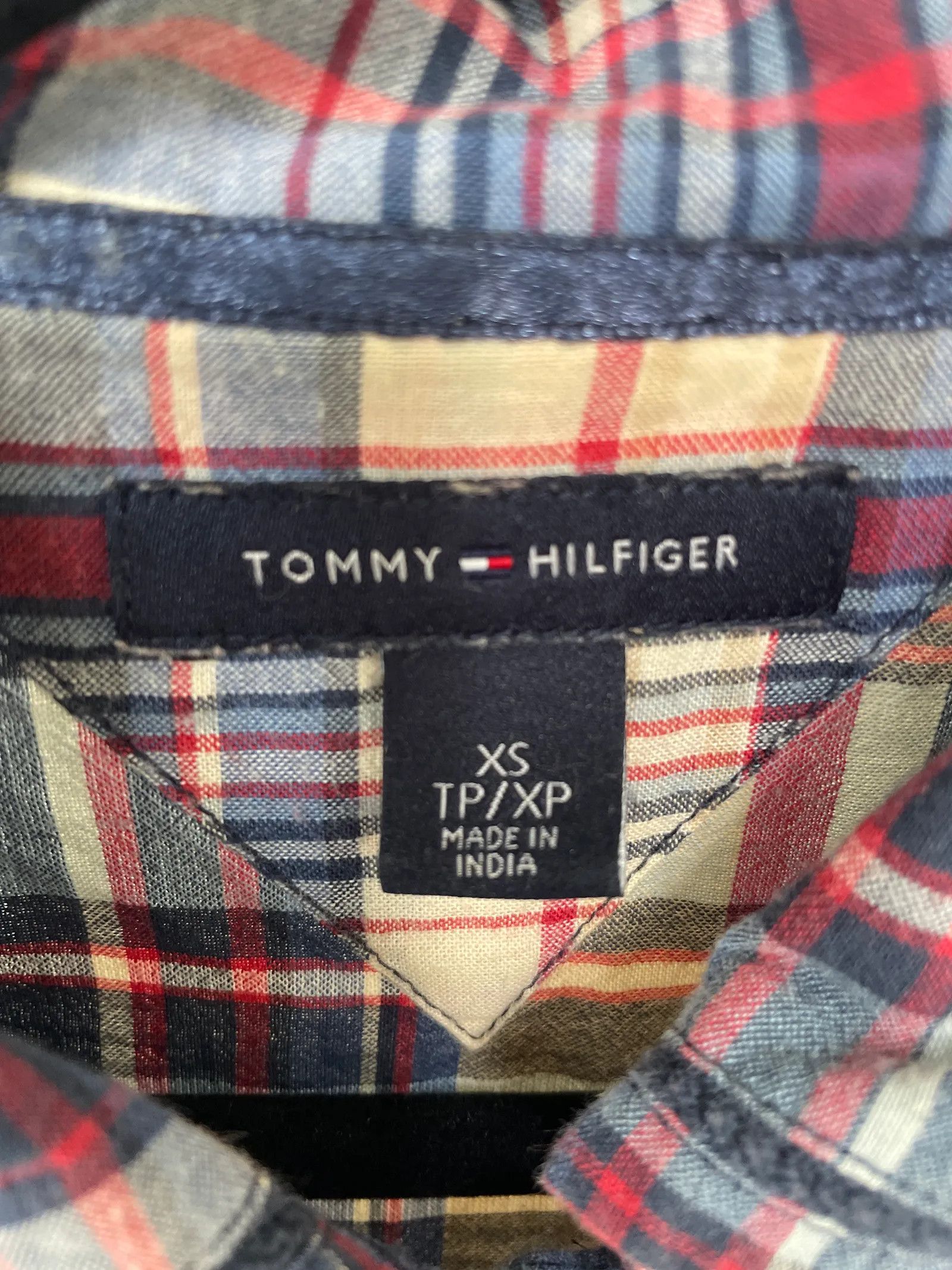 Tommy Hilfiger Tommy Hilfiger Blouse Size XS / US 0-2 / IT 36-38 - 2 Thumbnail
