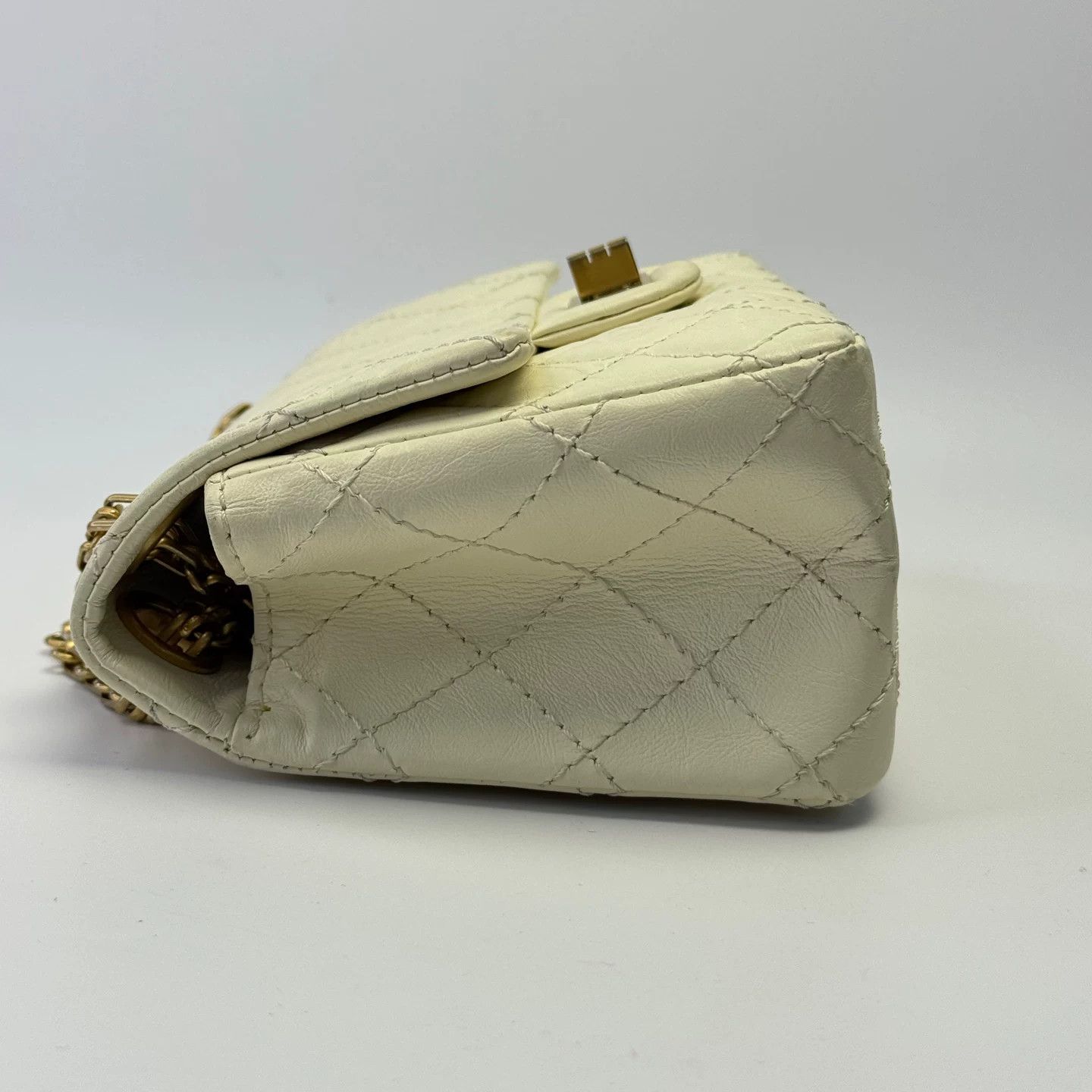 Chanel Pre-loved Bag Very good condition Size ONE SIZE - 4 Thumbnail