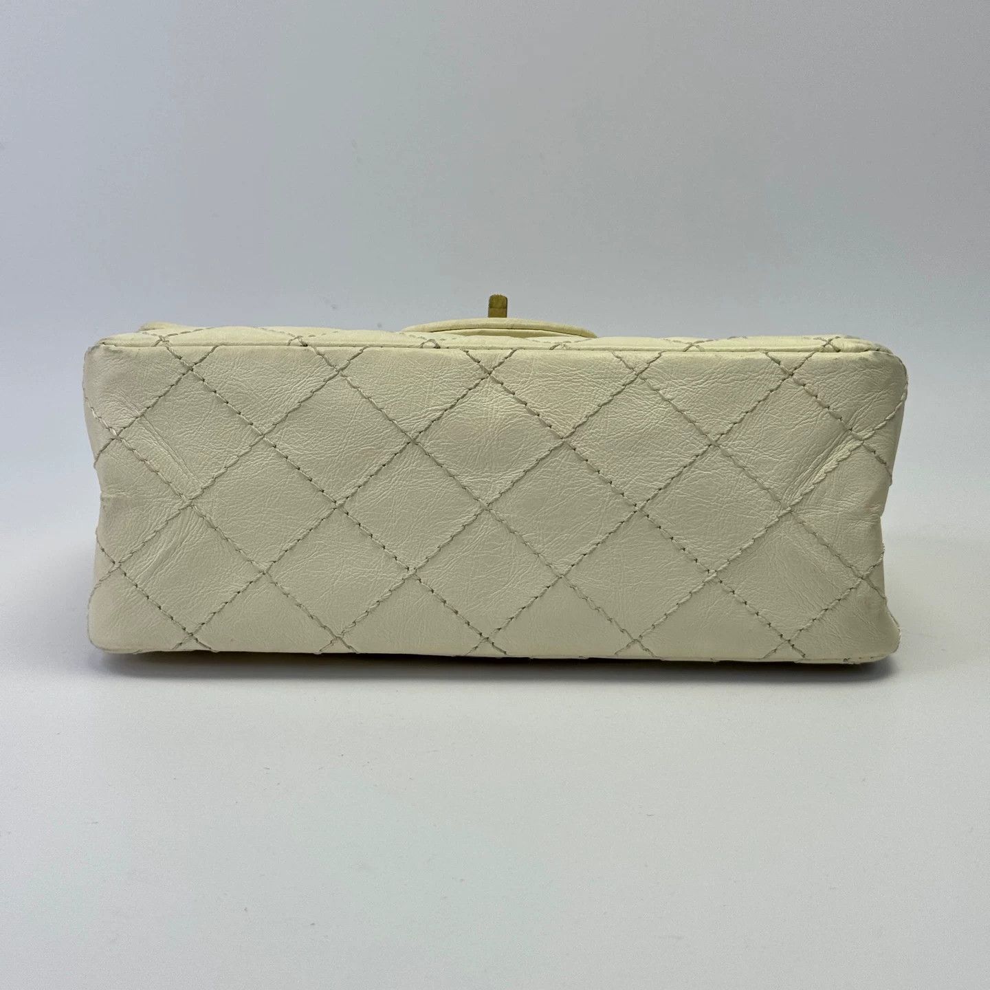 Chanel Pre-loved Bag Very good condition Size ONE SIZE - 6 Thumbnail