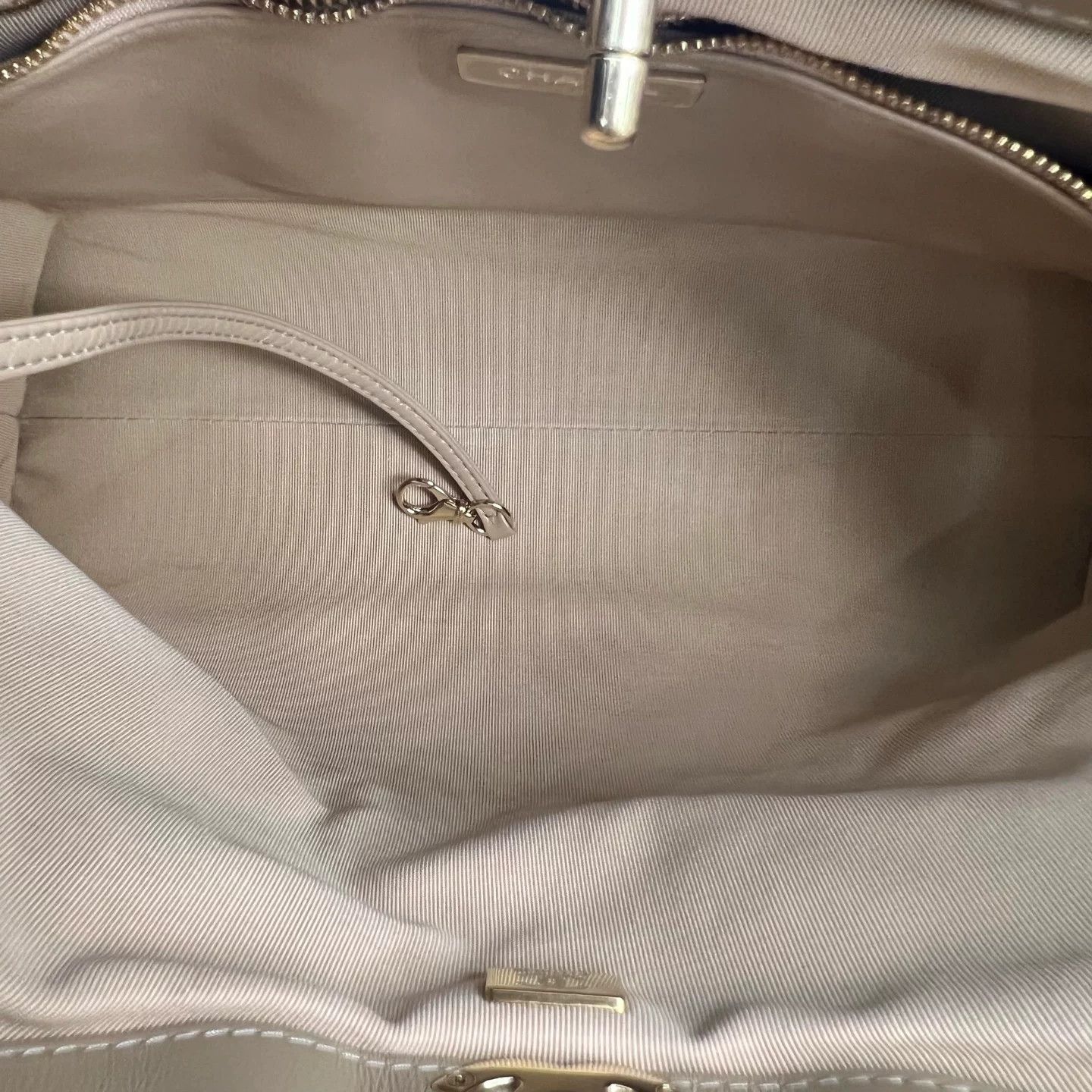 Chanel Pre-loved Bag Very good condition Size ONE SIZE - 7 Thumbnail