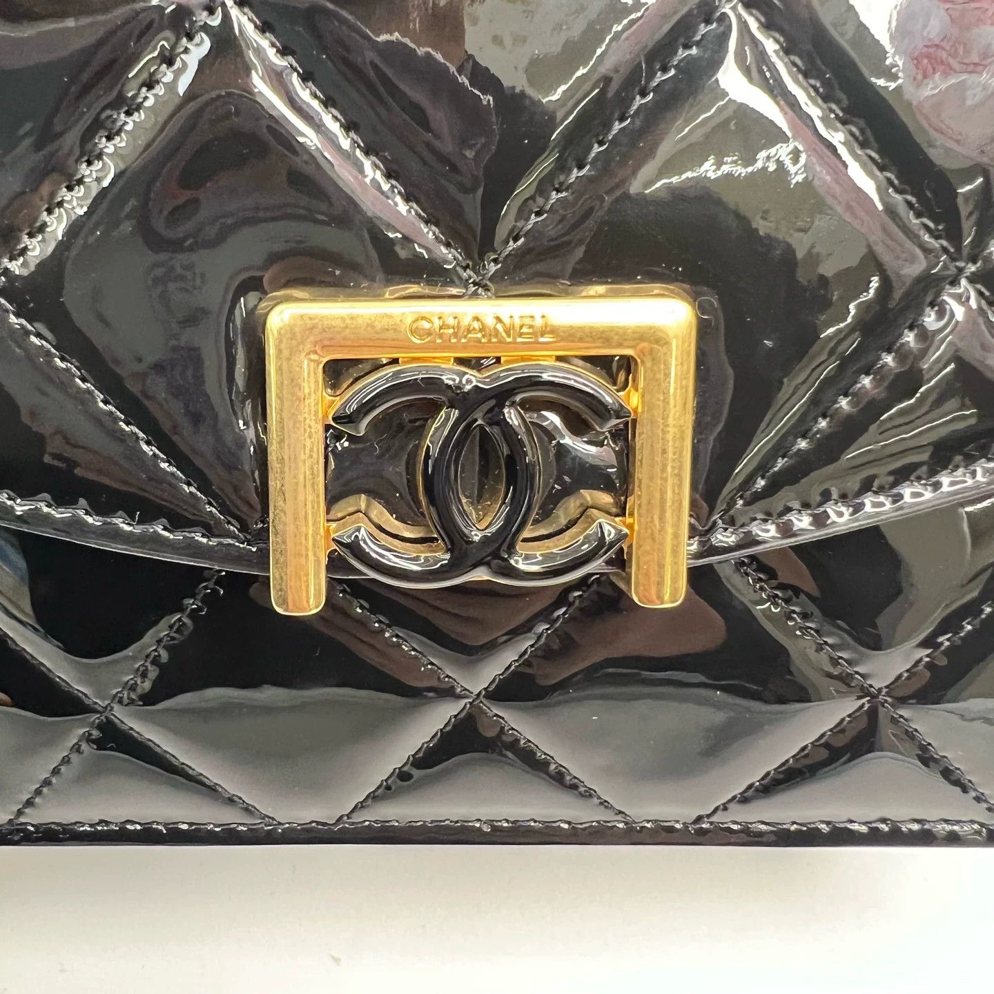 Chanel Pre-loved Bag Very good condition Size ONE SIZE - 8 Thumbnail