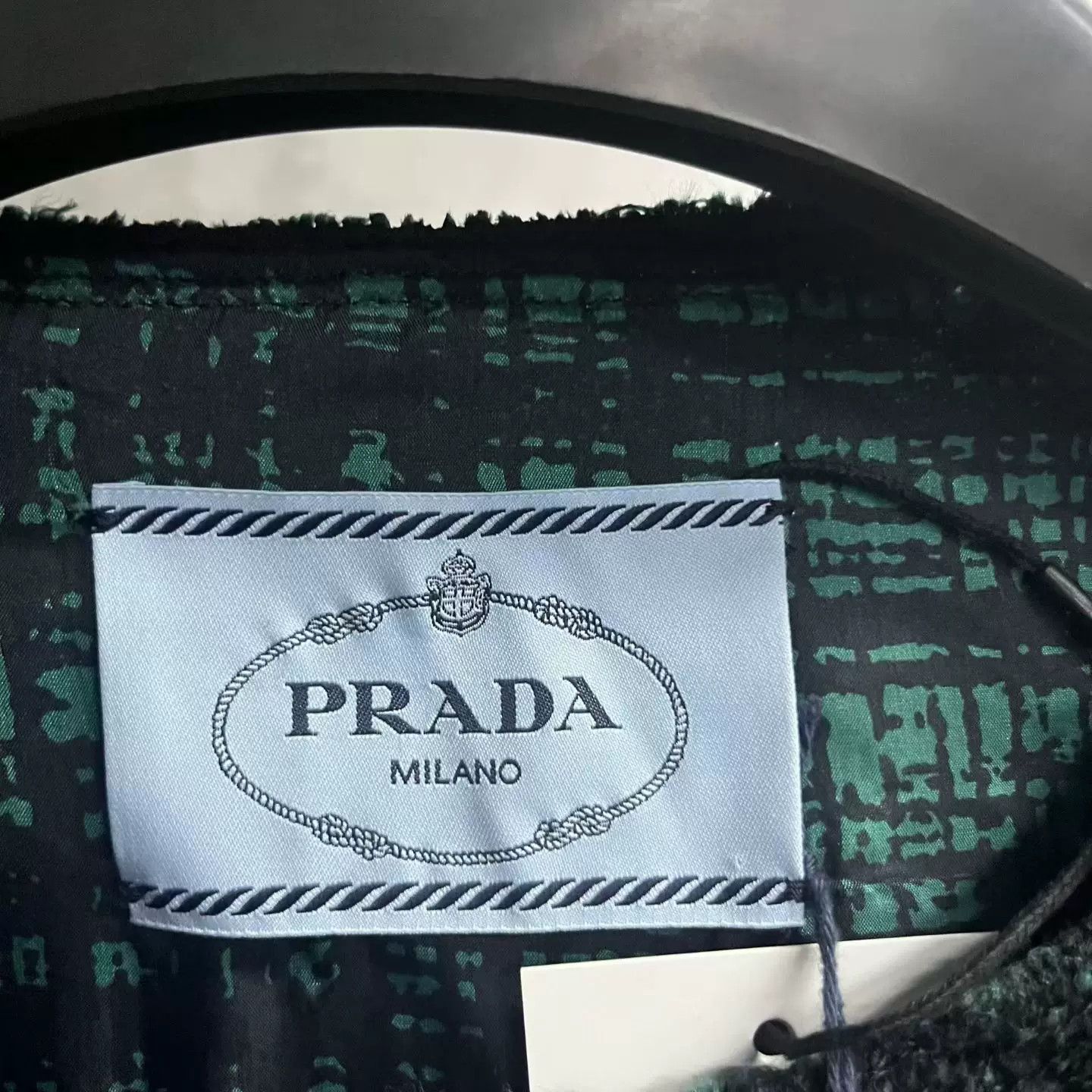 Prada Prada Cropped Green T-Shirt 44 Women Size L / US 10 / IT 46 - 2 Thumbnail
