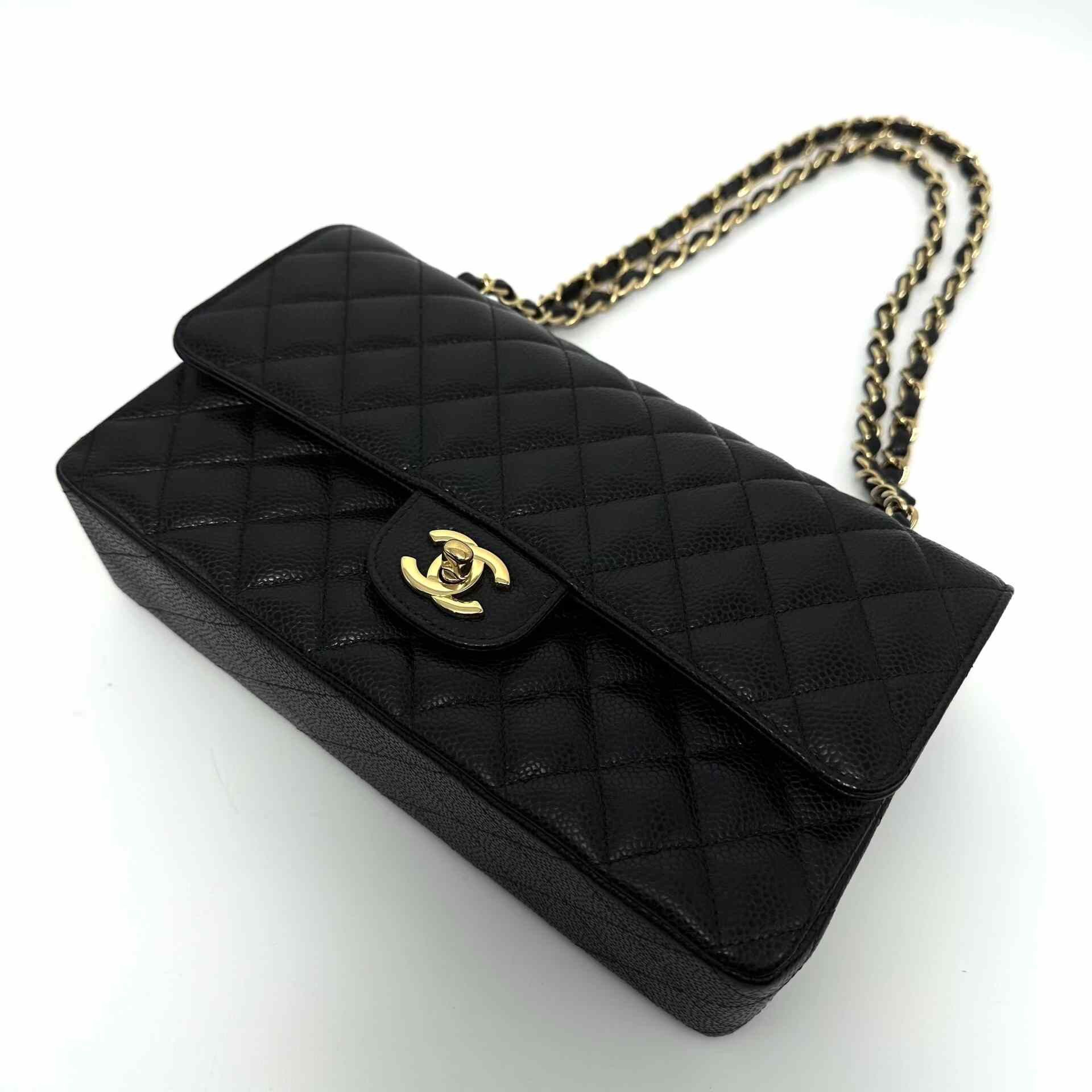 Chanel Pre-loved Bag Very good condition Size ONE SIZE - 4 Thumbnail