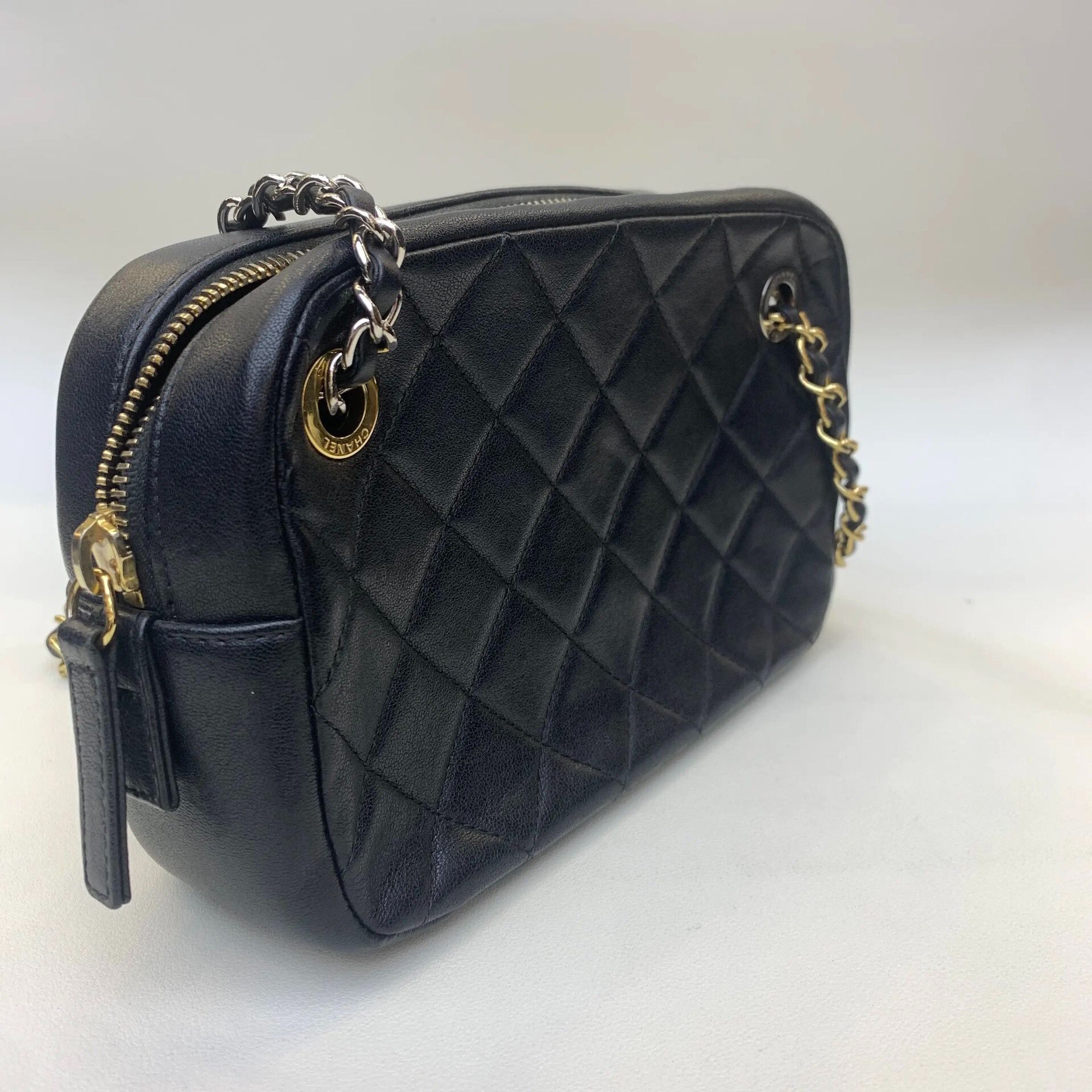 Chanel Pre-loved Bag Very good condition Size ONE SIZE - 4 Thumbnail