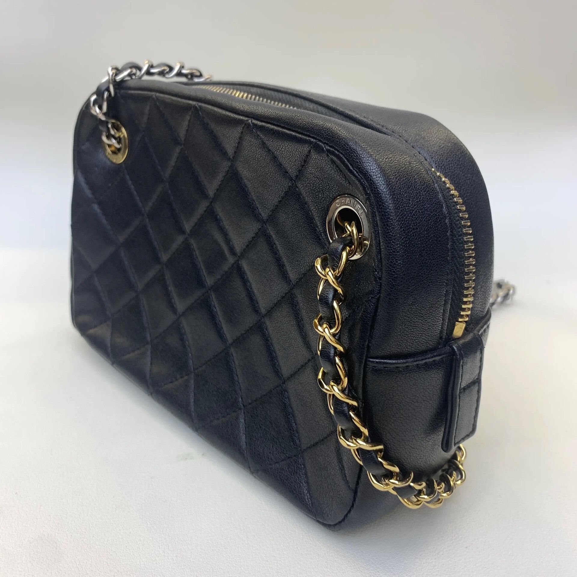 Chanel Pre-loved Bag Very good condition Size ONE SIZE - 5 Thumbnail