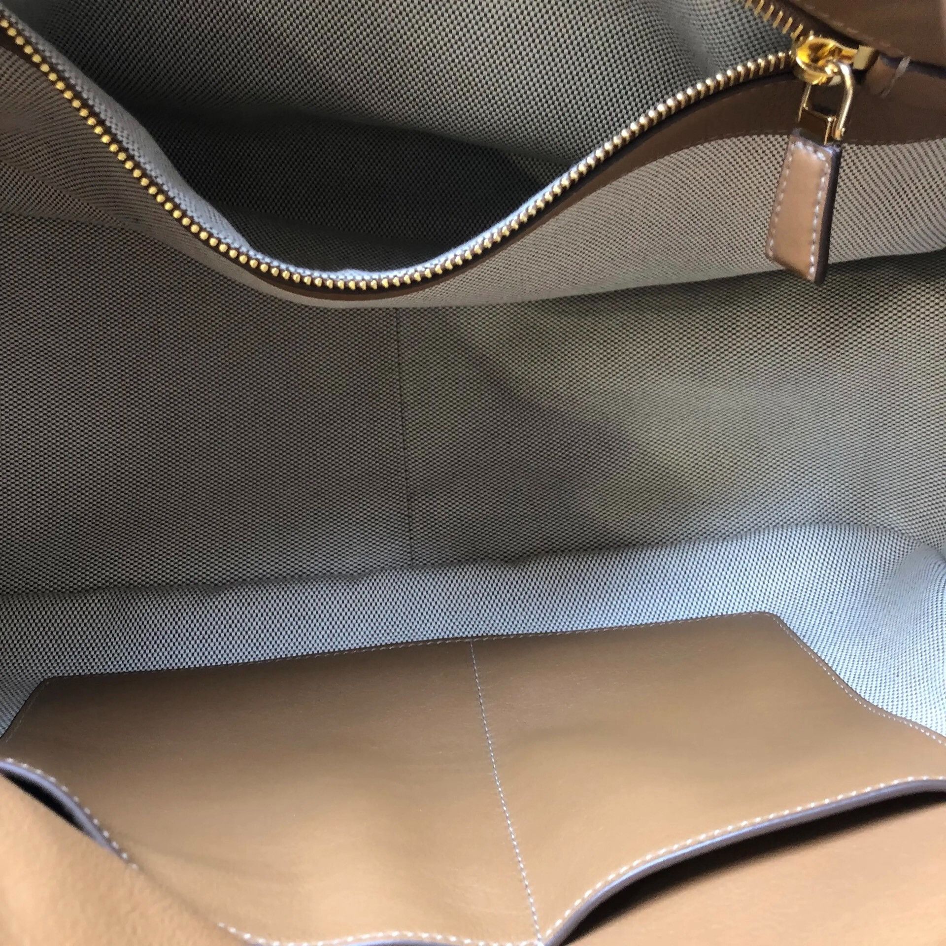 Prada Pre-loved Bag Very good condition Size ONE SIZE - 8 Thumbnail