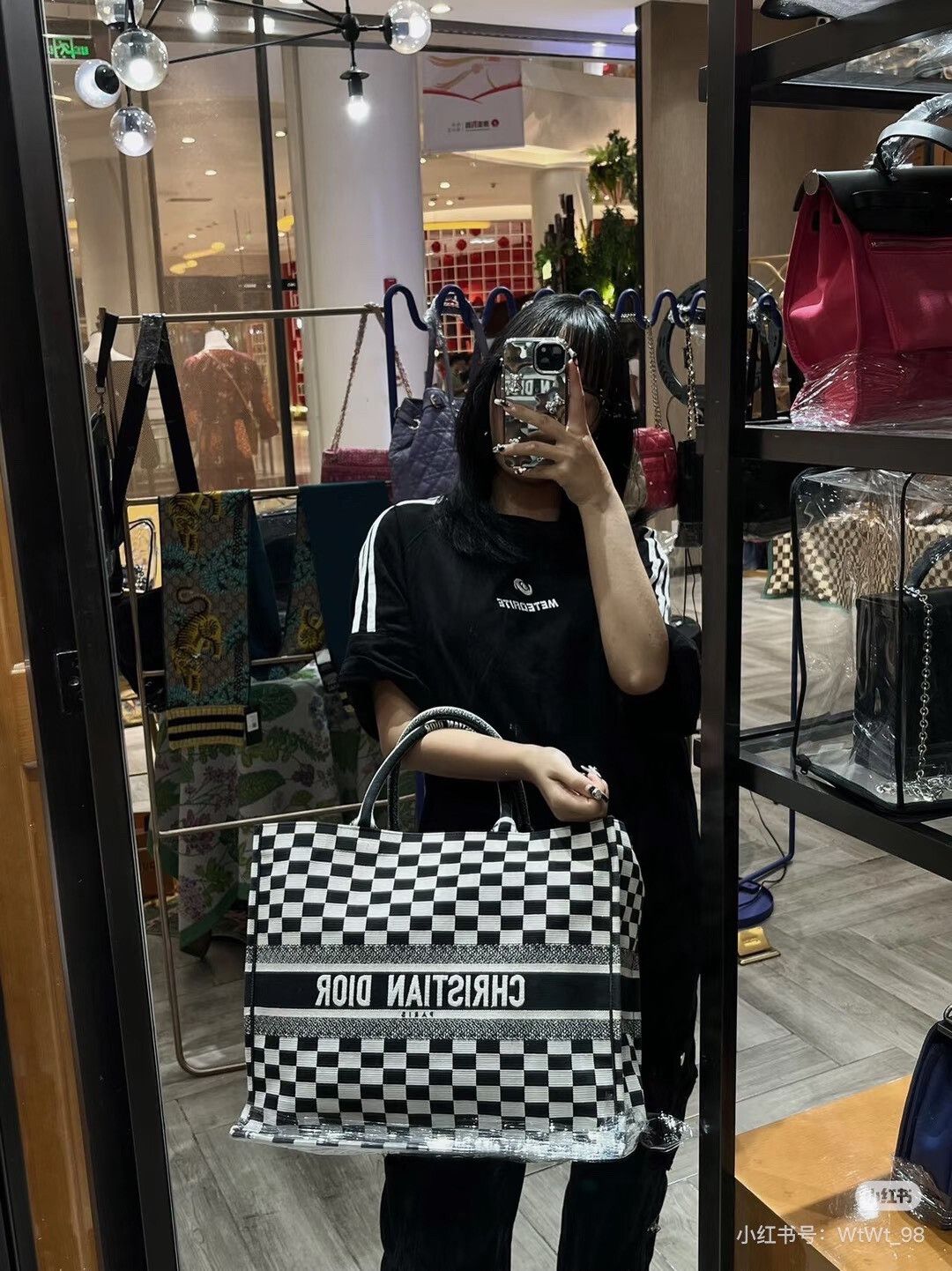 Dior Pre-loved Bag Very good condition Size ONE SIZE - 9 Thumbnail
