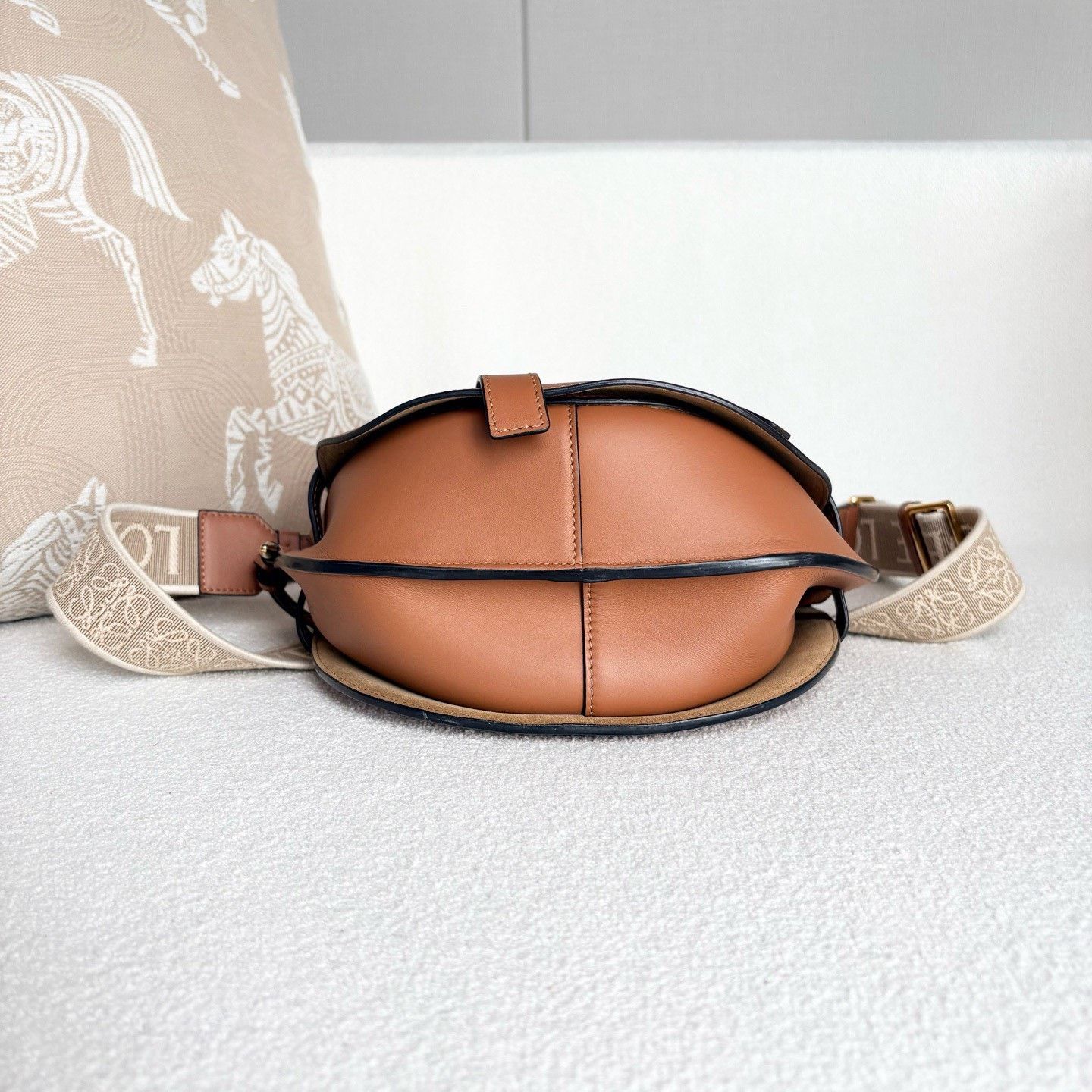 Loewe Pre-loved Bag Very good condition Size ONE SIZE - 5 Thumbnail