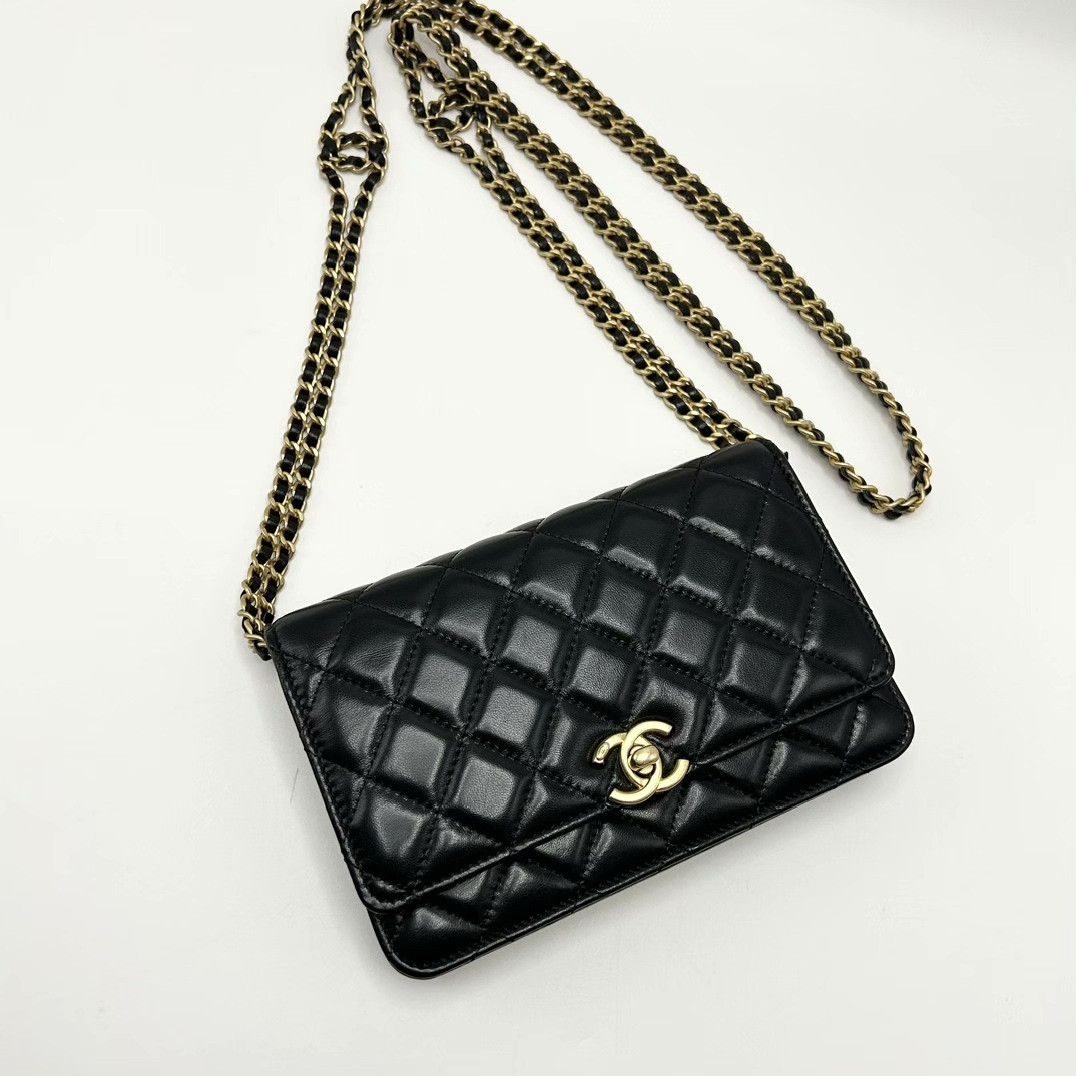 Chanel Pre-loved Bag Very good condition Size ONE SIZE - 4 Thumbnail