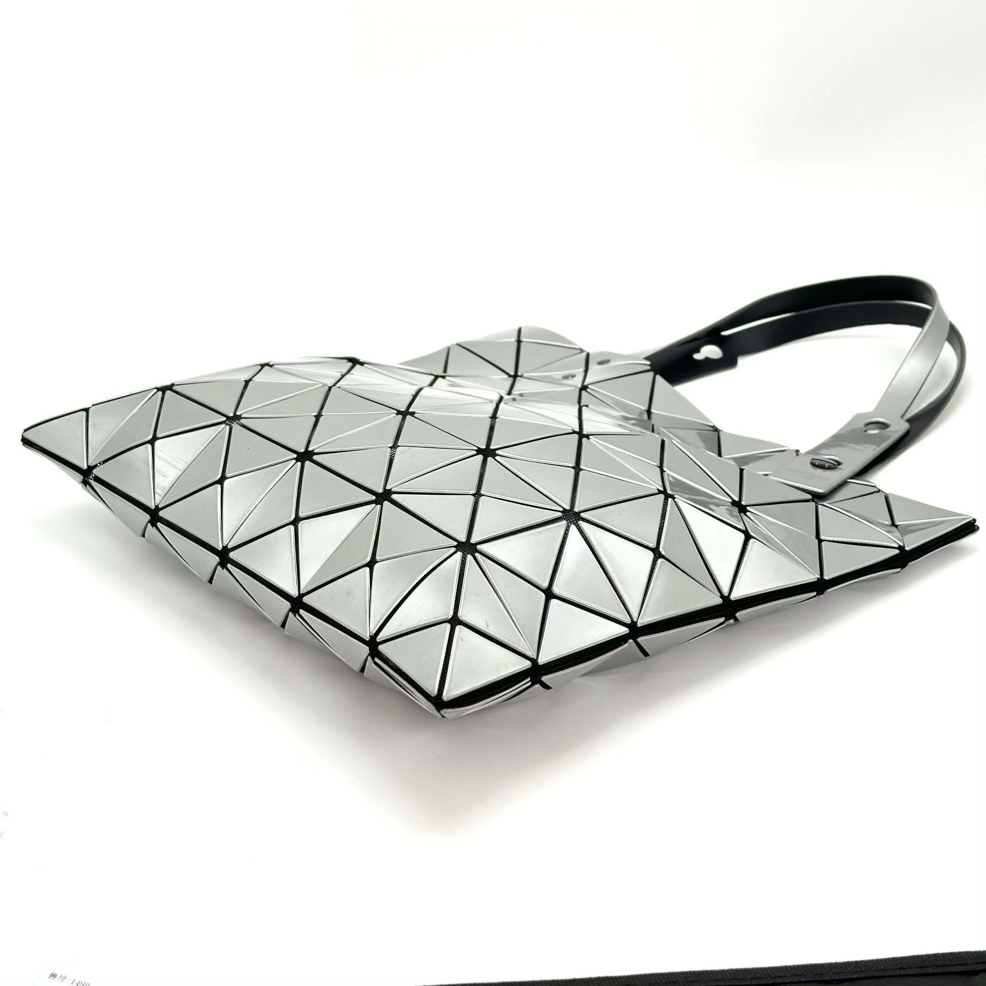 Issey Miyake Pre-loved Bag Very good condition Size ONE SIZE - 6 Thumbnail