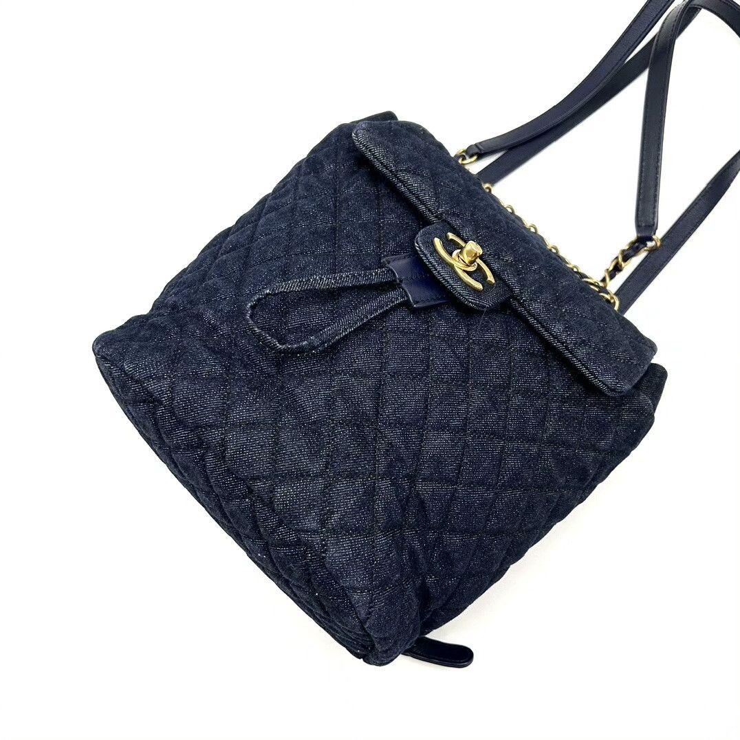 Chanel Pre-loved Bag Very good condition Size ONE SIZE - 3 Thumbnail