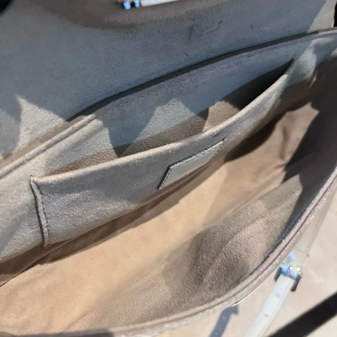 Louis Vuitton Pre-loved Bag Very good condition Size ONE SIZE - 7 Thumbnail