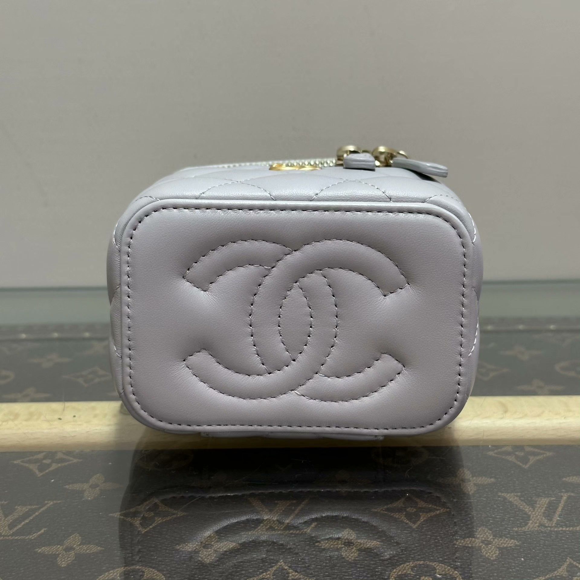 Chanel Pre-loved Bag Very good condition Size ONE SIZE - 4 Thumbnail