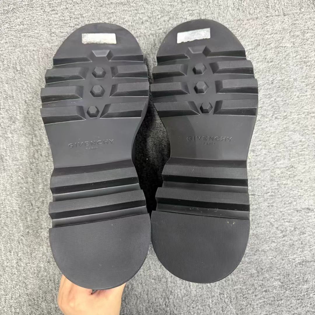 Givenchy Givenchy Leather Black Lowtop Sneakers 42 Women Size US 10.5 / IT 40.5 - 4 Thumbnail