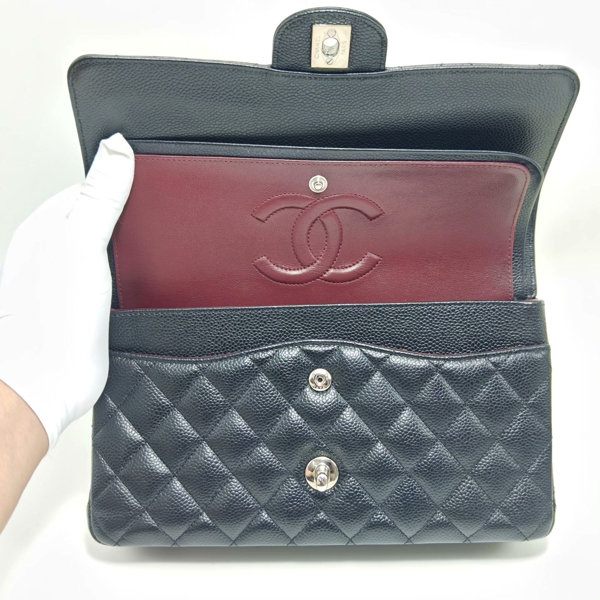 Chanel Pre-loved Bag Very good condition Size ONE SIZE - 5 Thumbnail