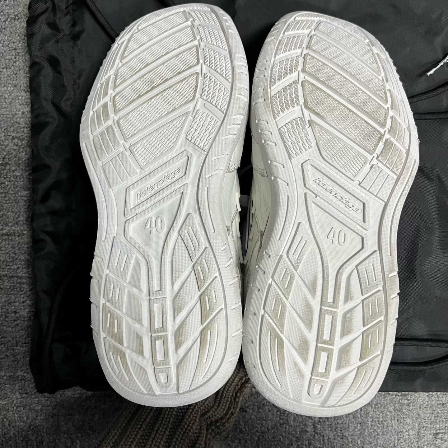 Balenciaga Balenciaga Leather White Lowtop Sneakers 40 Women Size US 9 / IT 39 - 5 Thumbnail