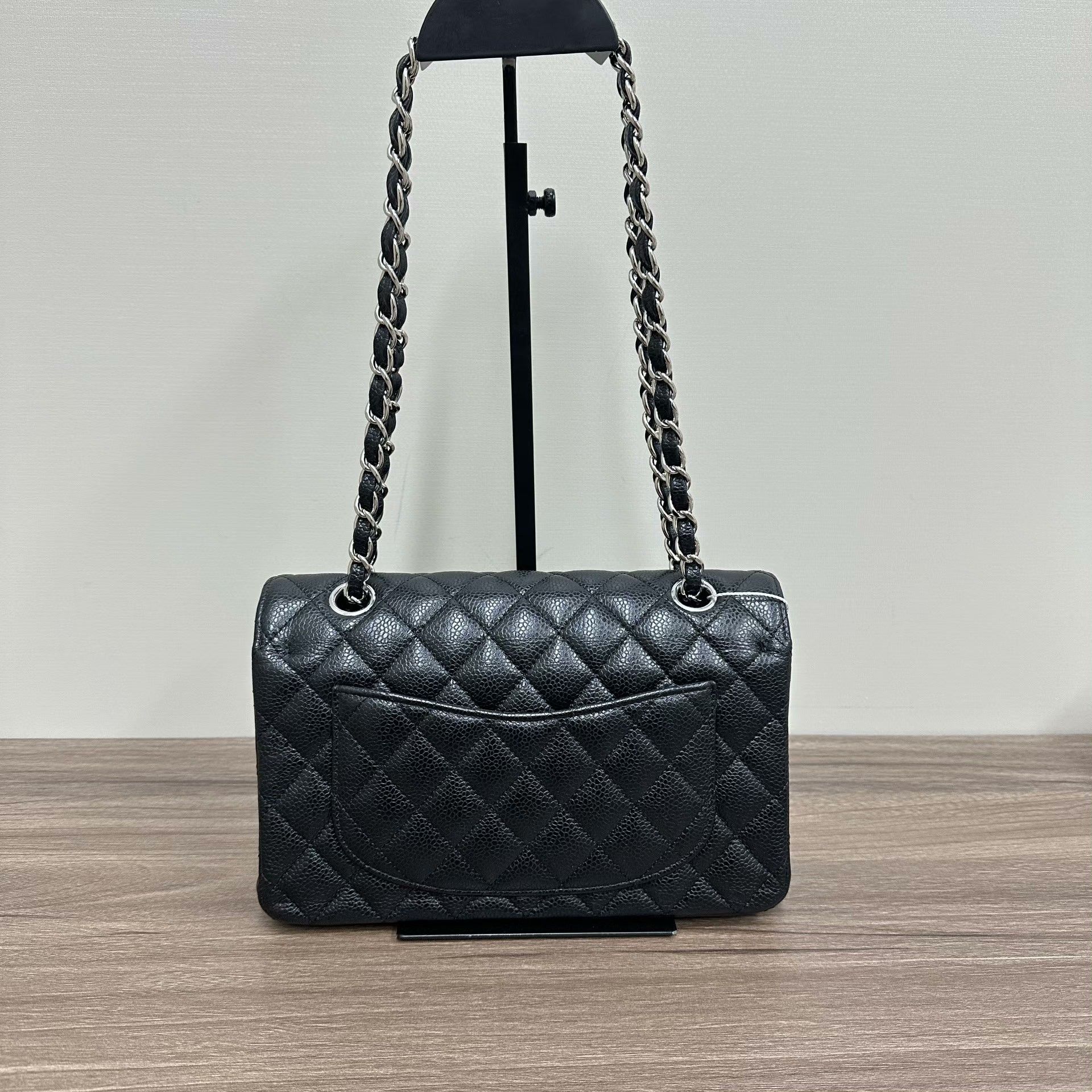Chanel Pre-loved Bag Very good condition Size ONE SIZE - 2 Thumbnail