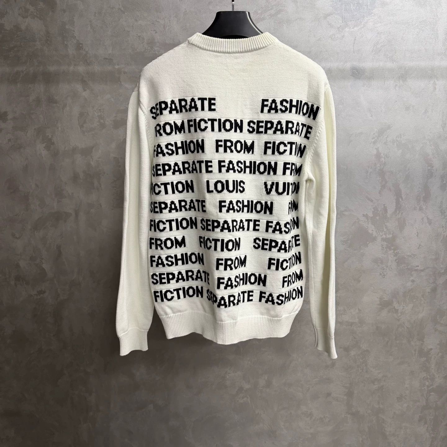 Louis Vuitton Louis Vuitton Printed Graphic White T-Shirt L Women Size L / US 10 / IT 46 - 5 Thumbnail