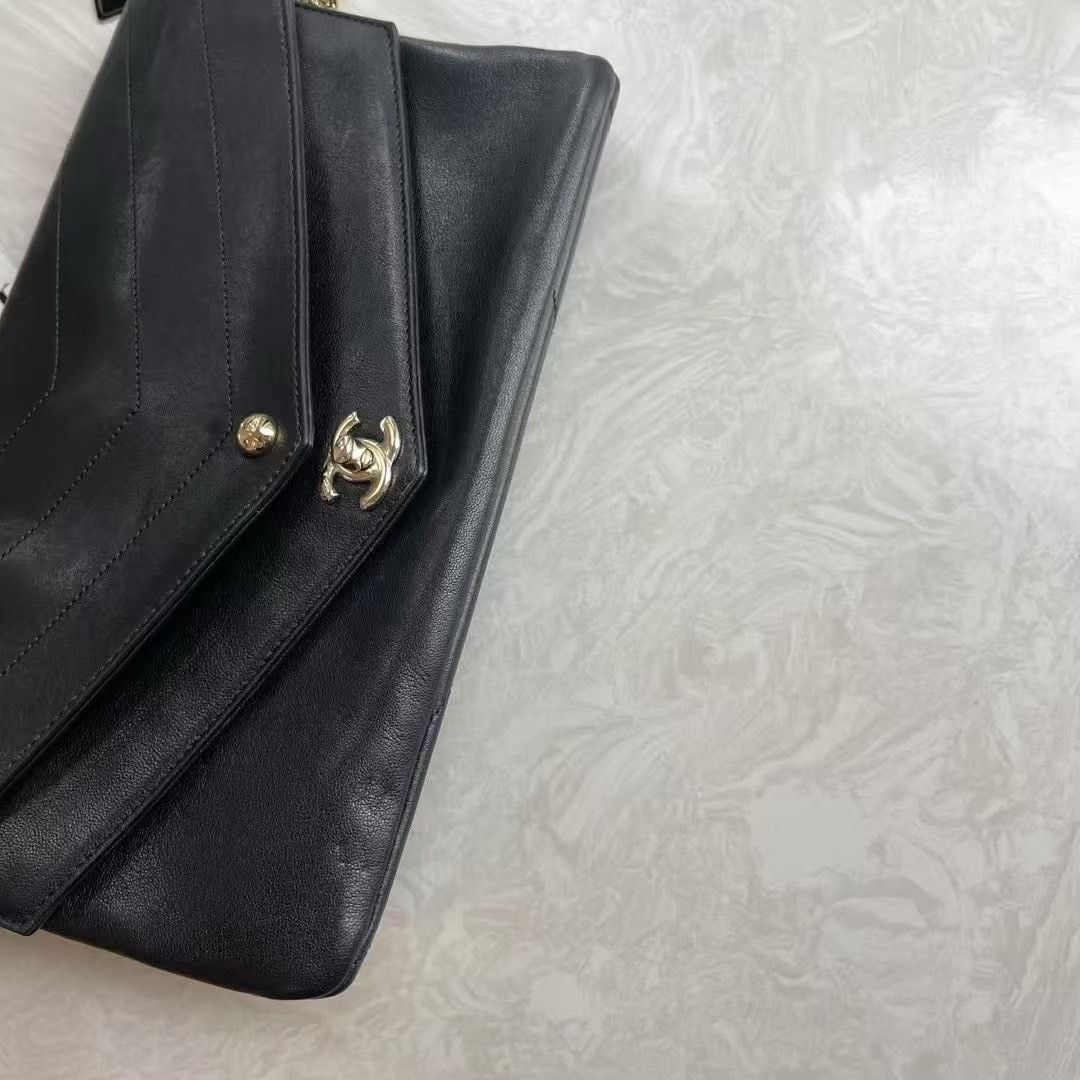 Chanel Pre-loved Bag Very good condition Size ONE SIZE - 6 Thumbnail