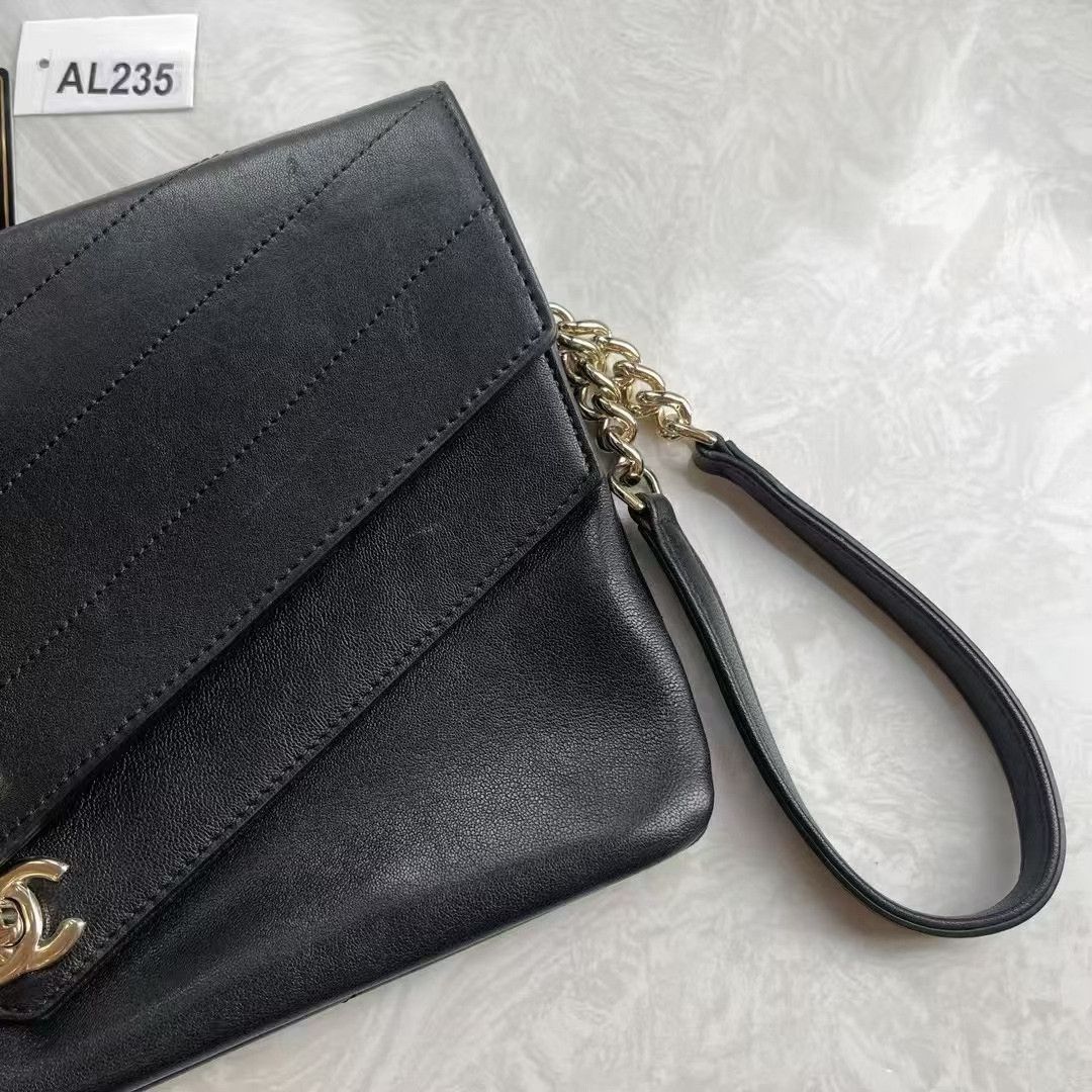 Chanel Pre-loved Bag Very good condition Size ONE SIZE - 3 Thumbnail