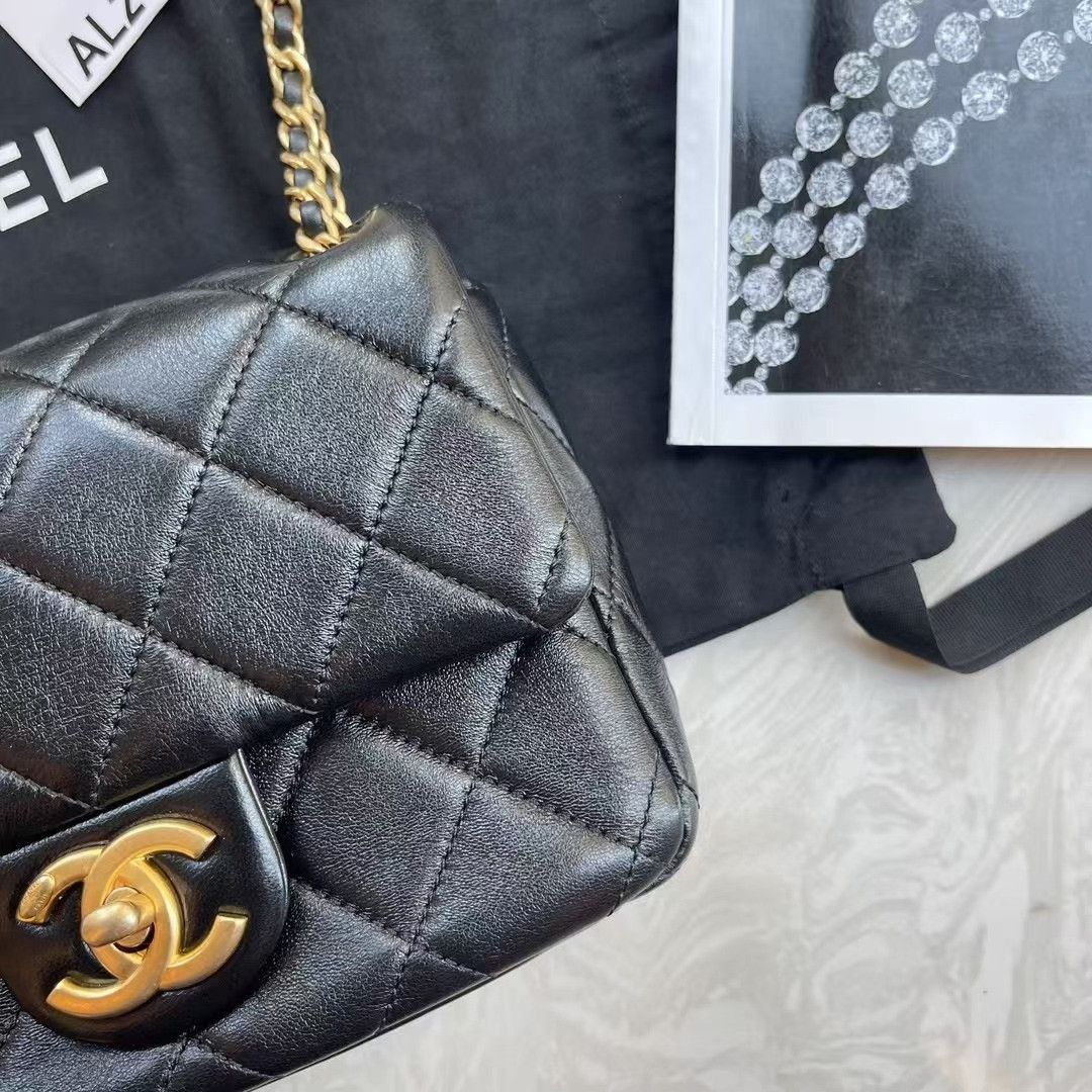 Chanel Pre-loved Bag Very good condition Size ONE SIZE - 4 Thumbnail