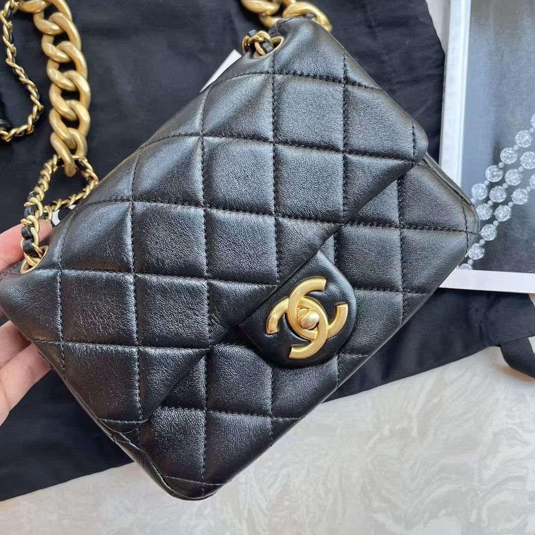 Chanel Pre-loved Bag Very good condition Size ONE SIZE - 2 Thumbnail