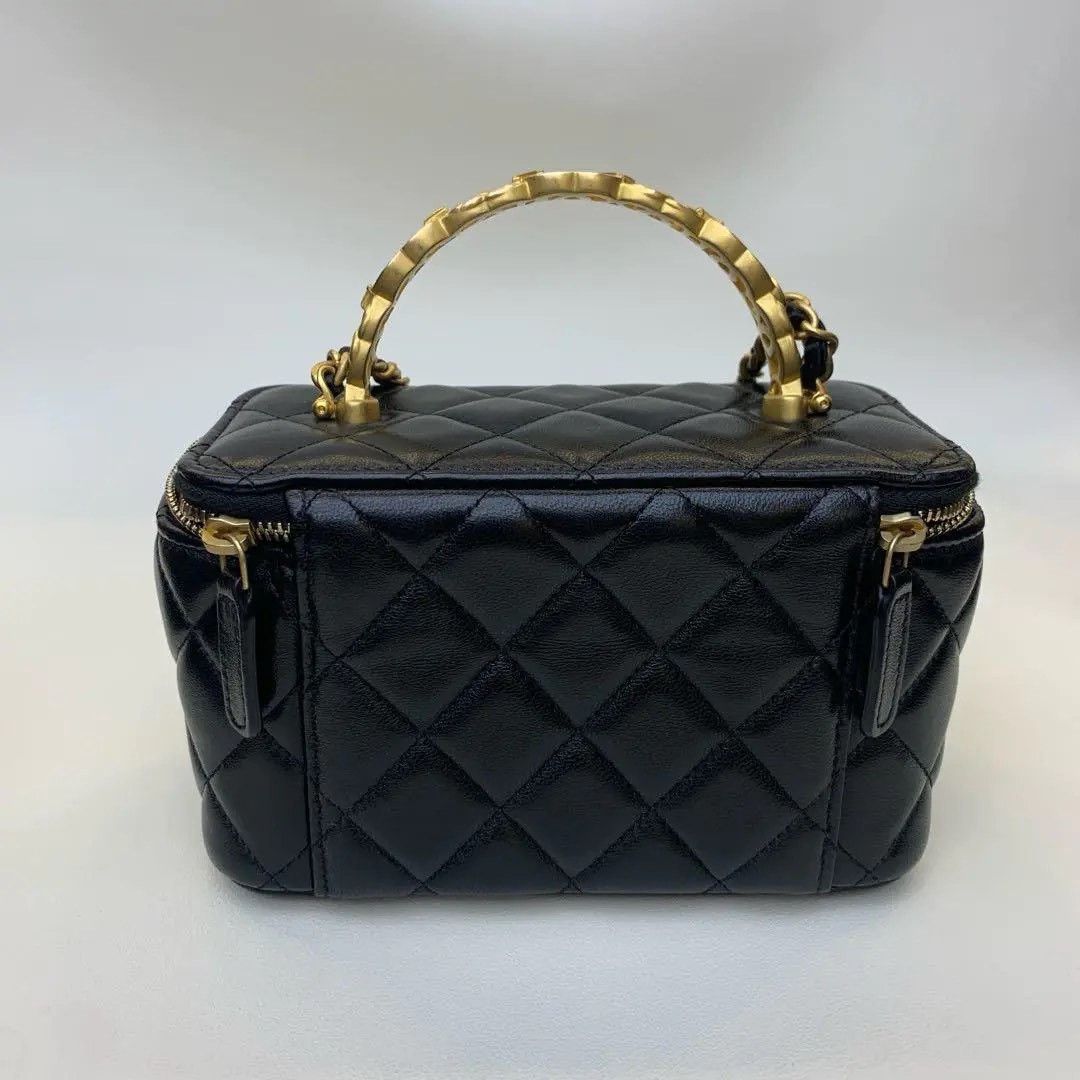 Chanel Pre-loved Bag Very good condition Size ONE SIZE - 4 Thumbnail