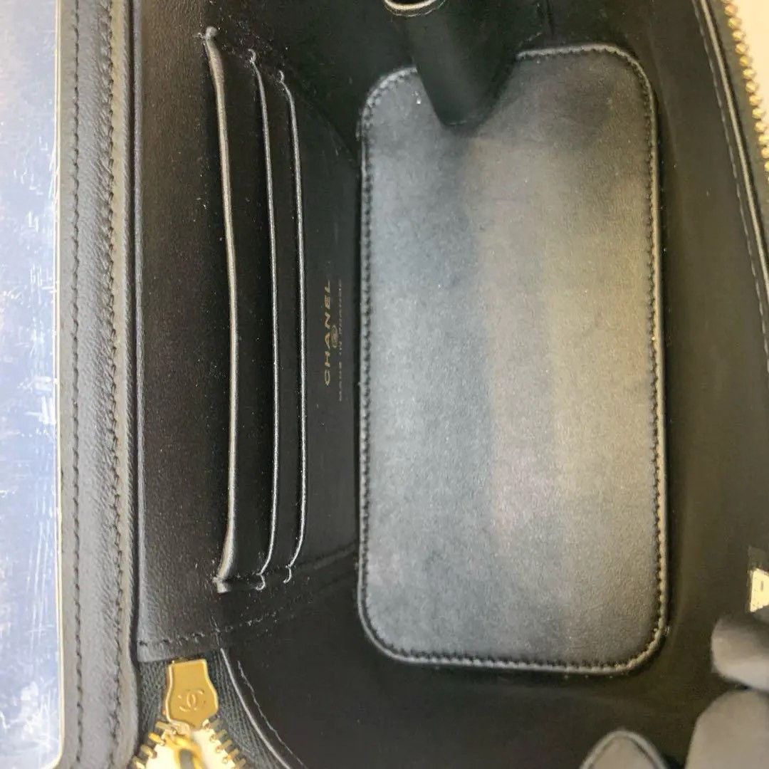 Chanel Pre-loved Bag Very good condition Size ONE SIZE - 8 Thumbnail