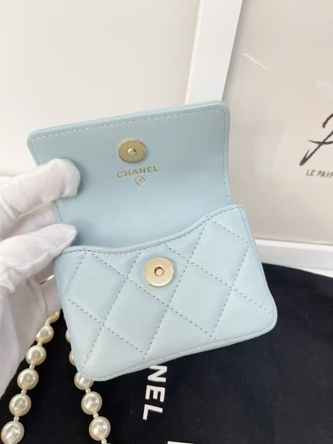 Chanel Pre-loved Bag Very good condition Size ONE SIZE - 9 Thumbnail
