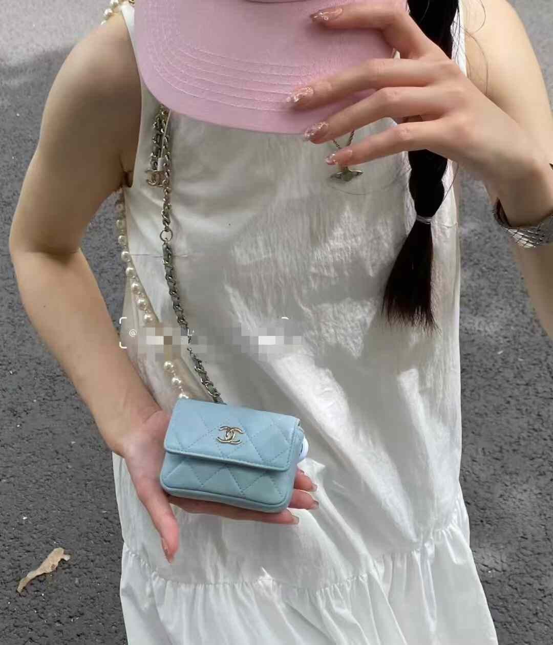 Chanel Pre-loved Bag Very good condition Size ONE SIZE - 2 Thumbnail