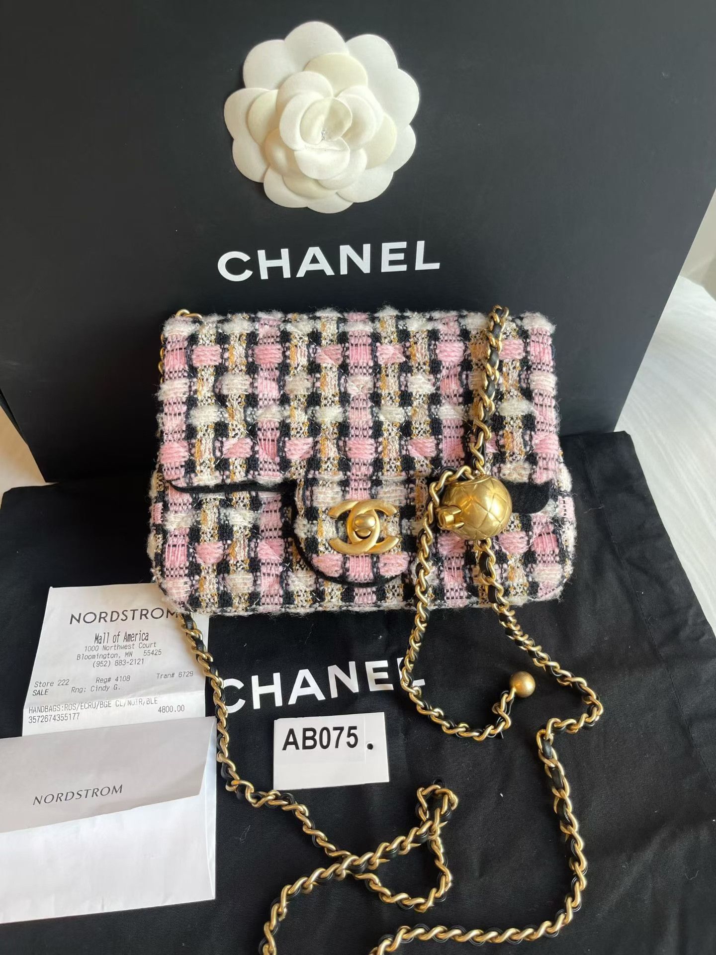 Chanel Pre-loved Bag Very good condition Size ONE SIZE - 2 Thumbnail