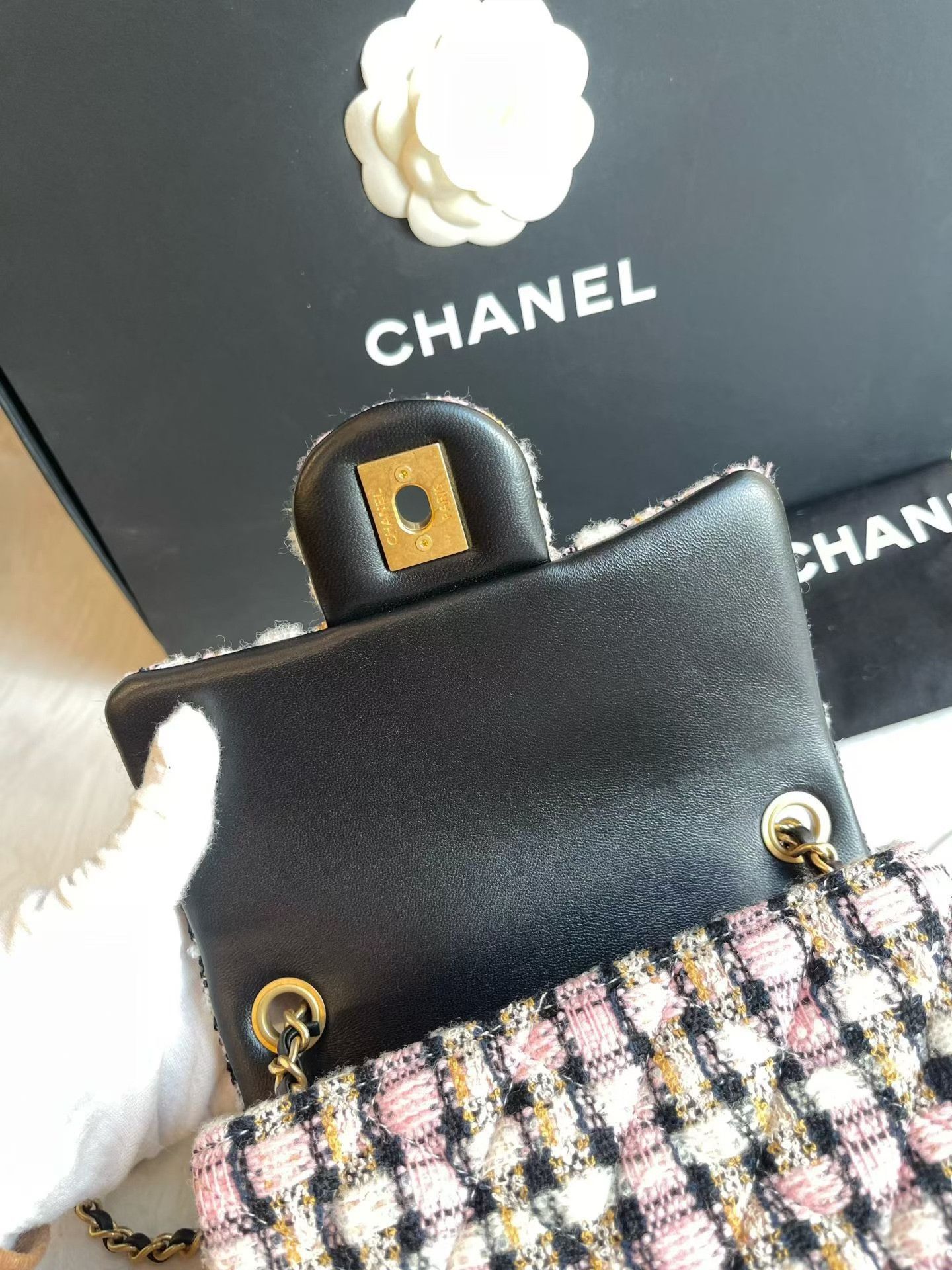 Chanel Pre-loved Bag Very good condition Size ONE SIZE - 7 Thumbnail