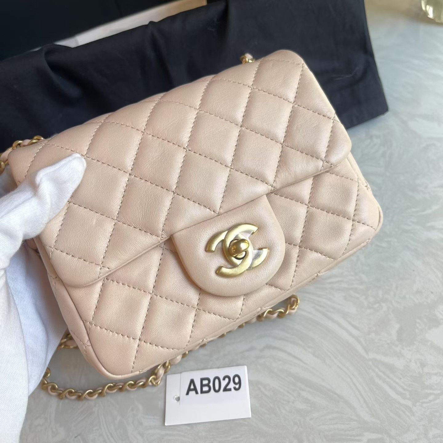 Chanel Pre-loved Bag Very good condition Size ONE SIZE - 2 Thumbnail