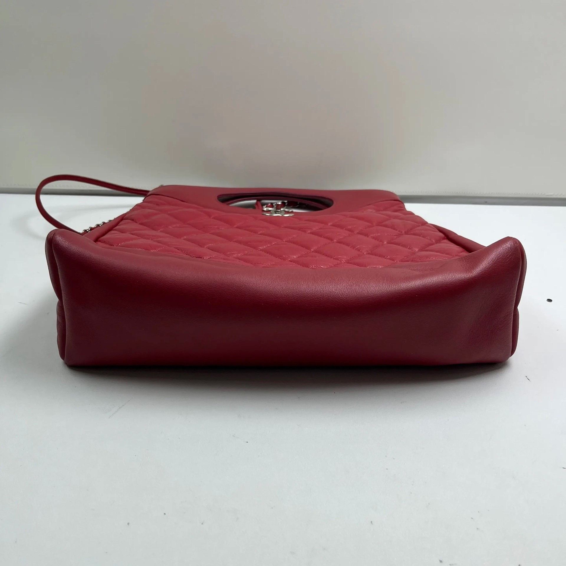 Chanel Pre-loved Bag Very good condition Size ONE SIZE - 7 Thumbnail