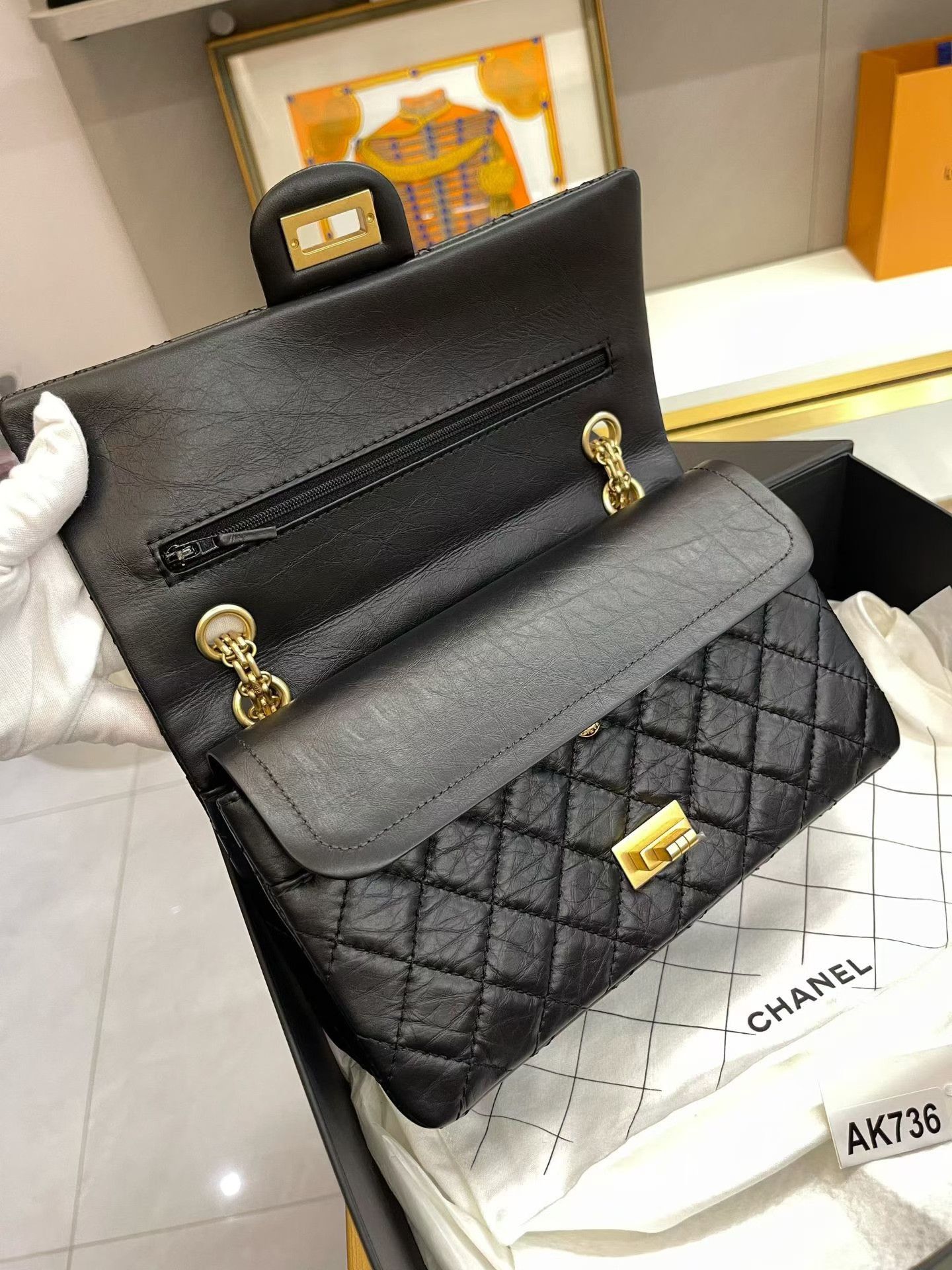 Chanel Pre-loved Bag Very good condition Size ONE SIZE - 7 Thumbnail