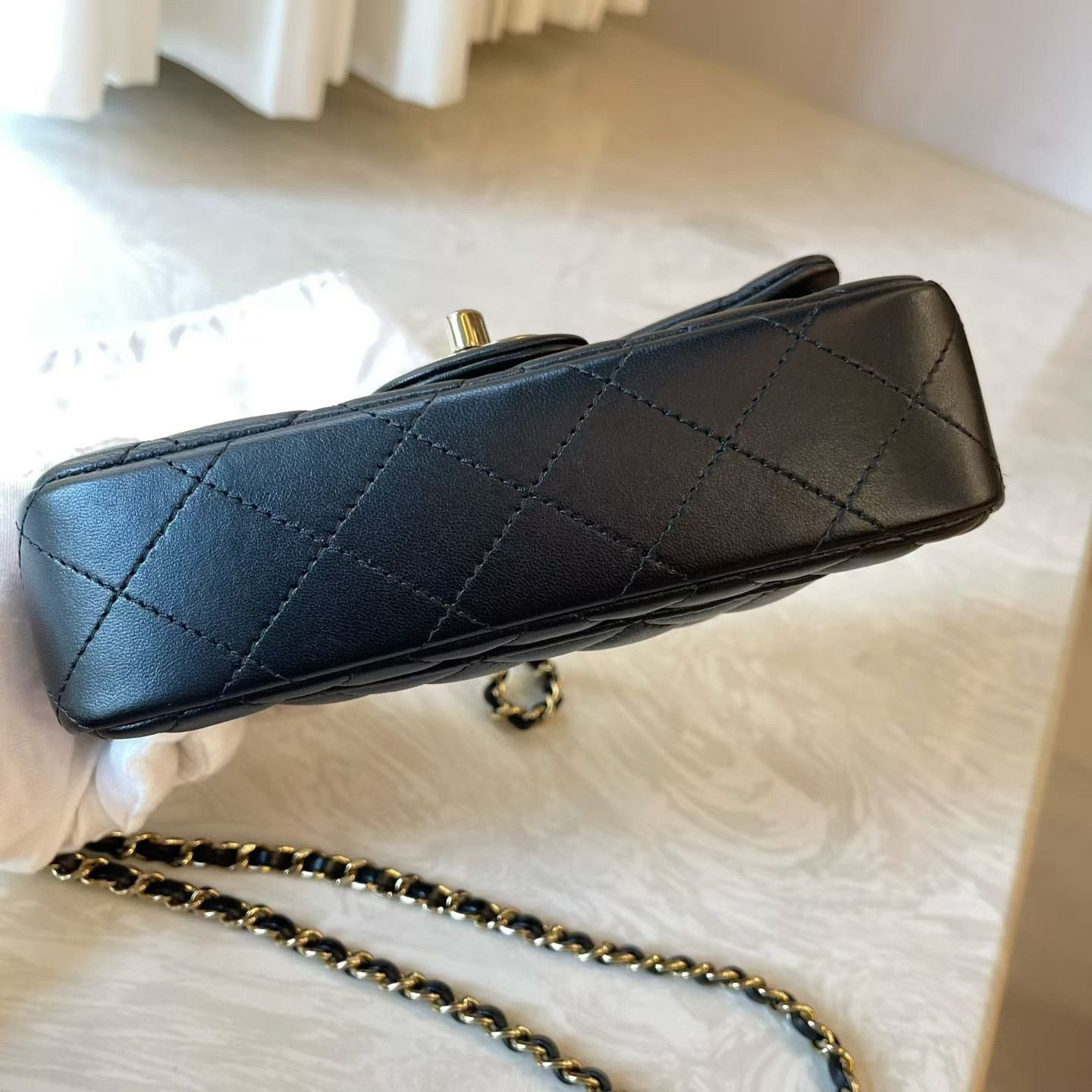 Chanel Pre-loved Bag Very good condition Size ONE SIZE - 4 Thumbnail