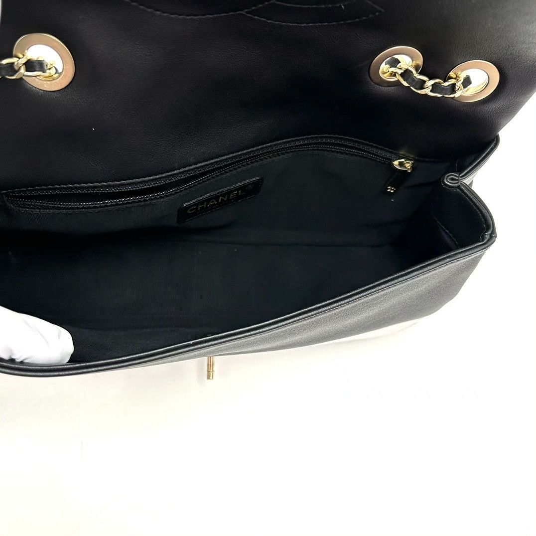 Chanel Pre-loved Bag Very good condition Size ONE SIZE - 6 Thumbnail
