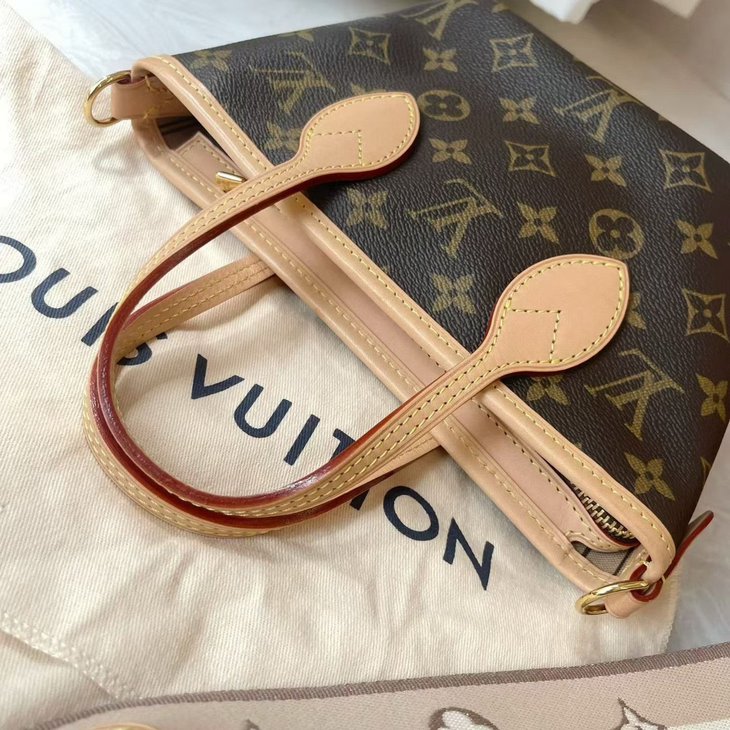 Louis Vuitton Pre-loved Bag Very good condition Size ONE SIZE - 3 Thumbnail