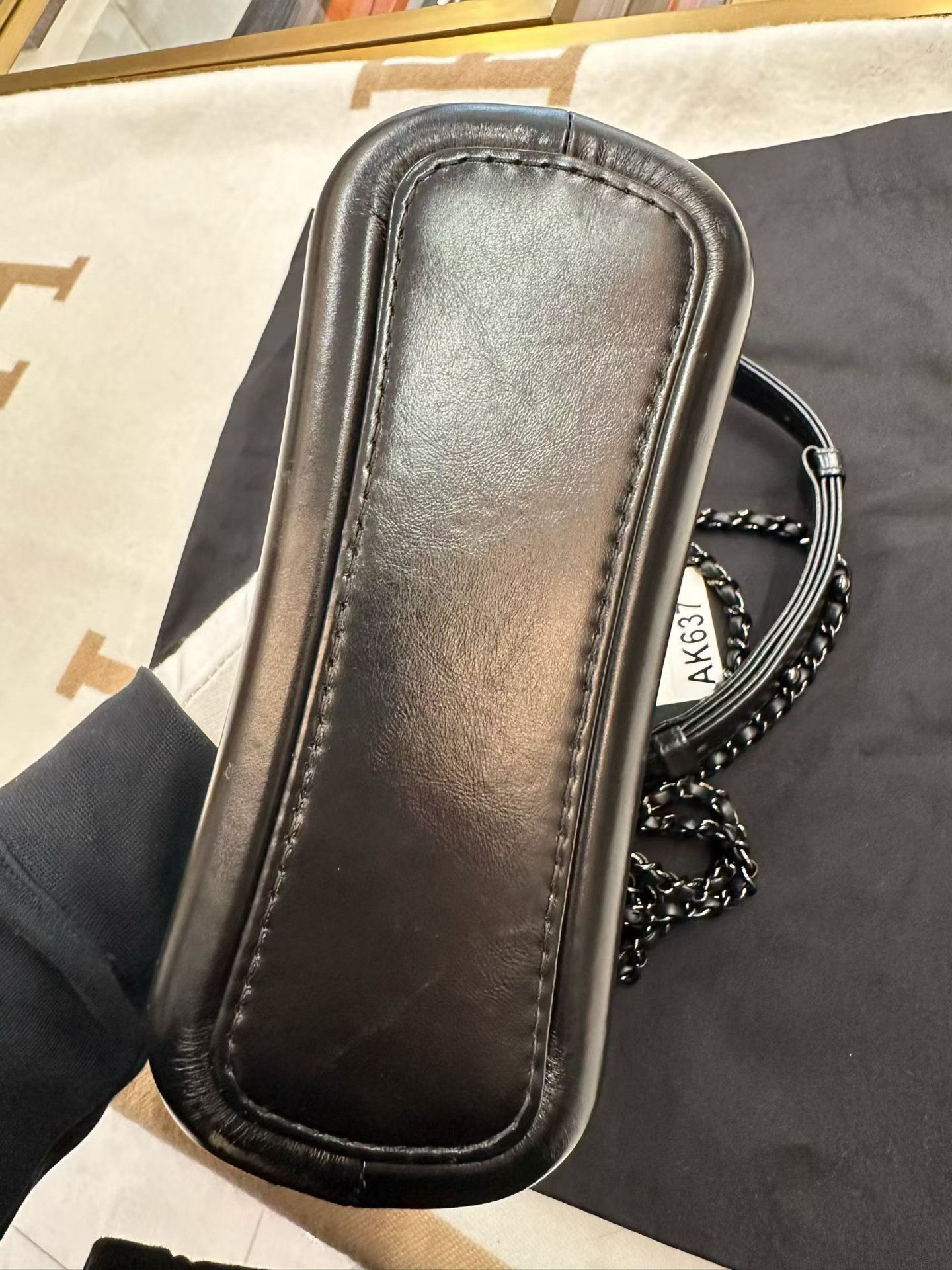 Chanel Pre-loved Bag Very good condition Size ONE SIZE - 6 Thumbnail