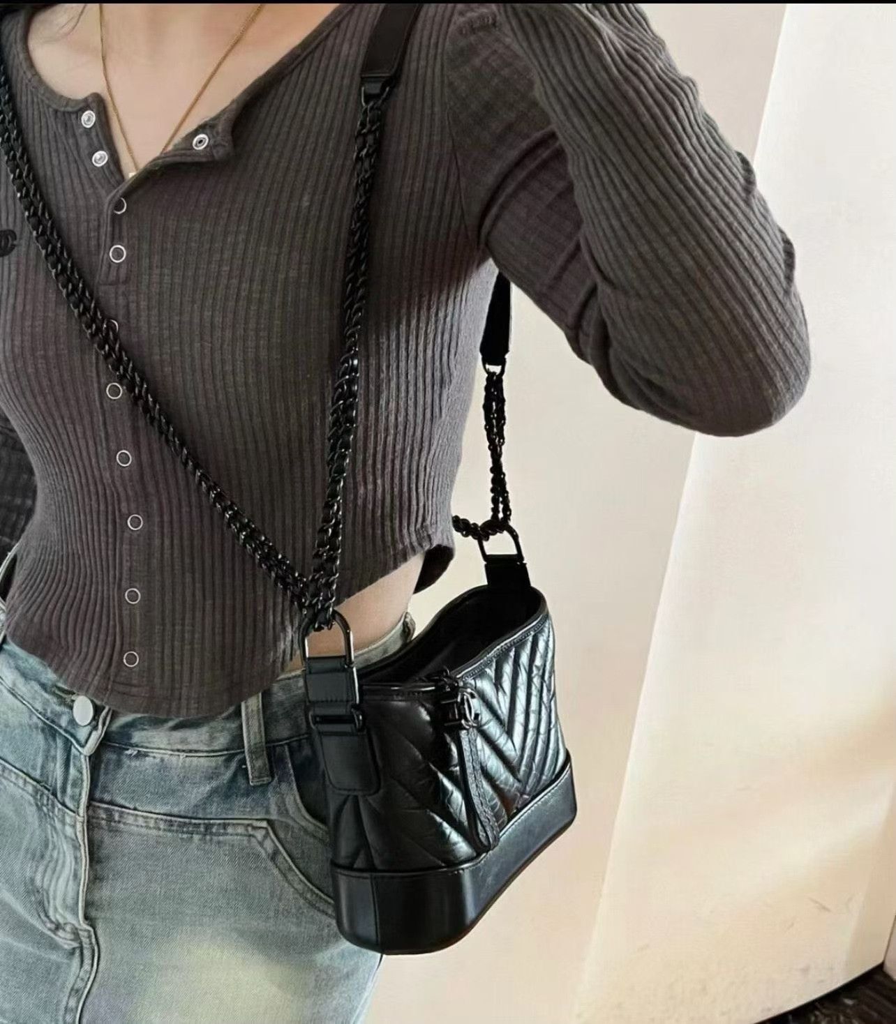 Chanel Pre-loved Bag Very good condition Size ONE SIZE - 4 Thumbnail