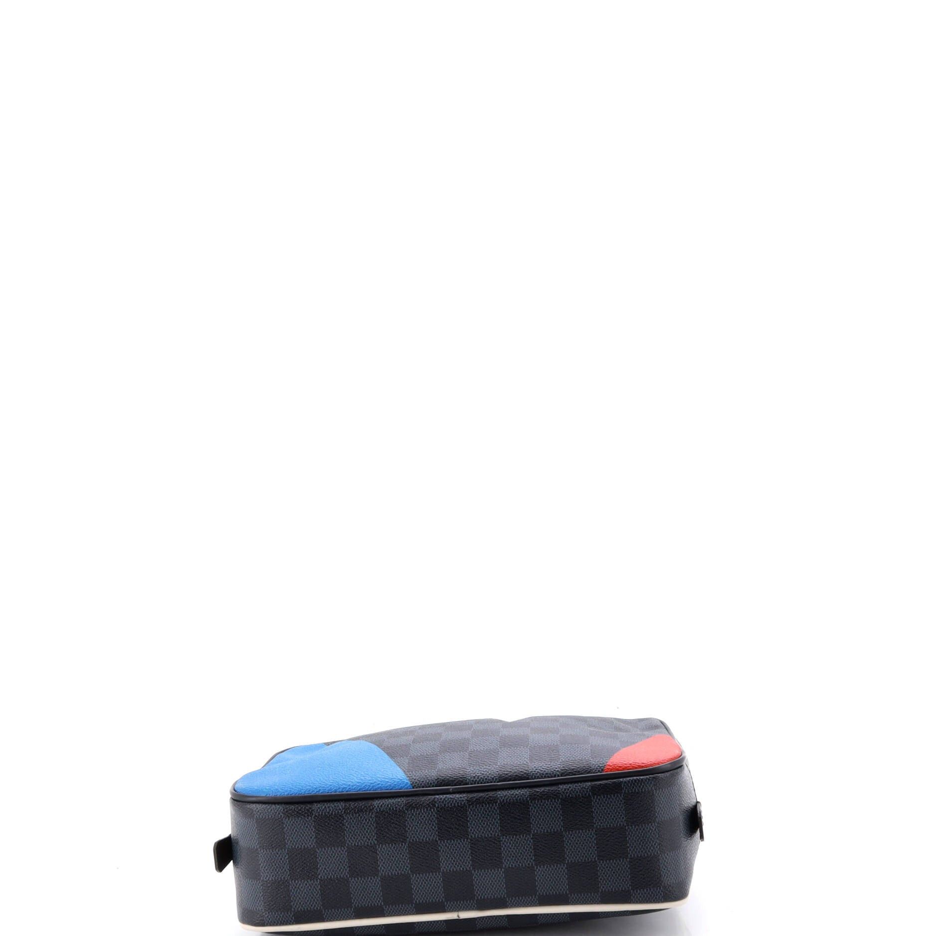 Louis Vuitton Toiletry Pouch Size ONE SIZE - 4 Thumbnail