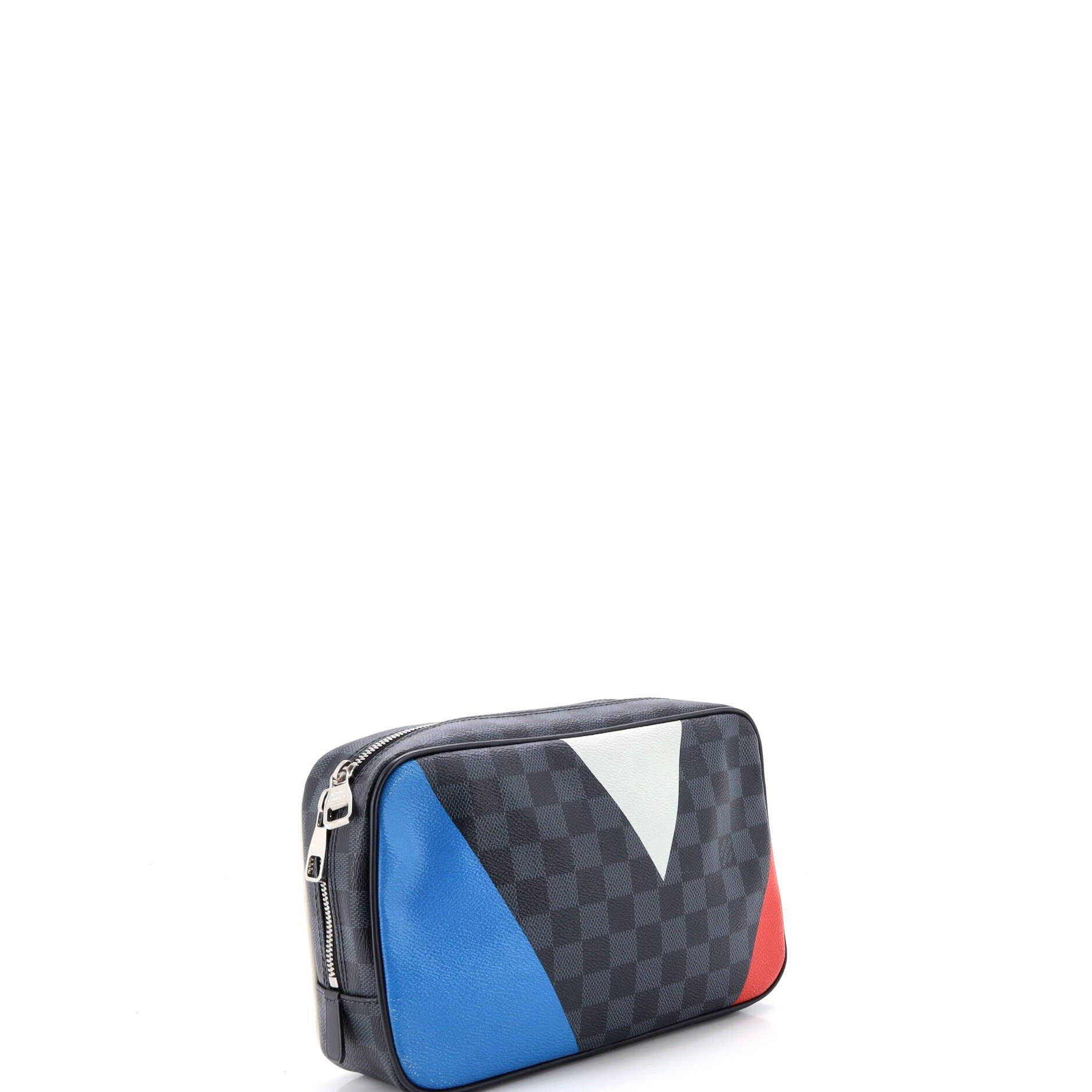 Louis Vuitton Toiletry Pouch Size ONE SIZE - 2 Thumbnail