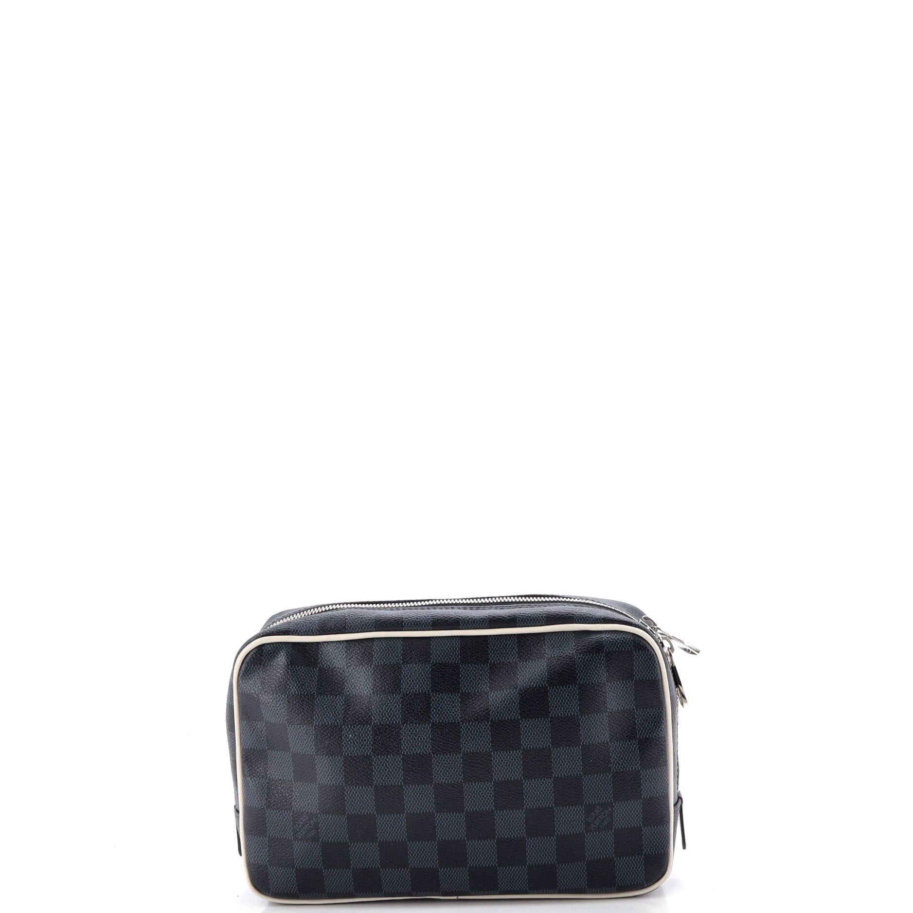 Louis Vuitton Toiletry Pouch Size ONE SIZE - 3 Thumbnail