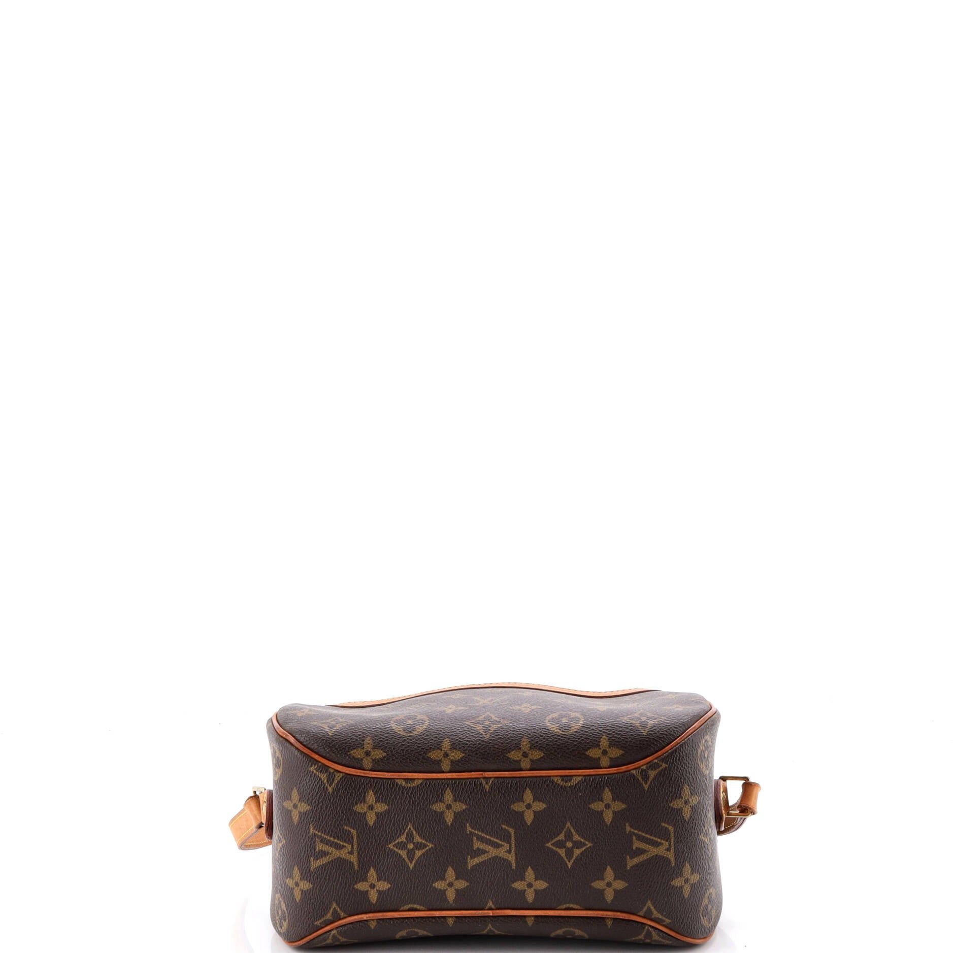Louis Vuitton Blois Handbag Size ONE SIZE - 4 Thumbnail