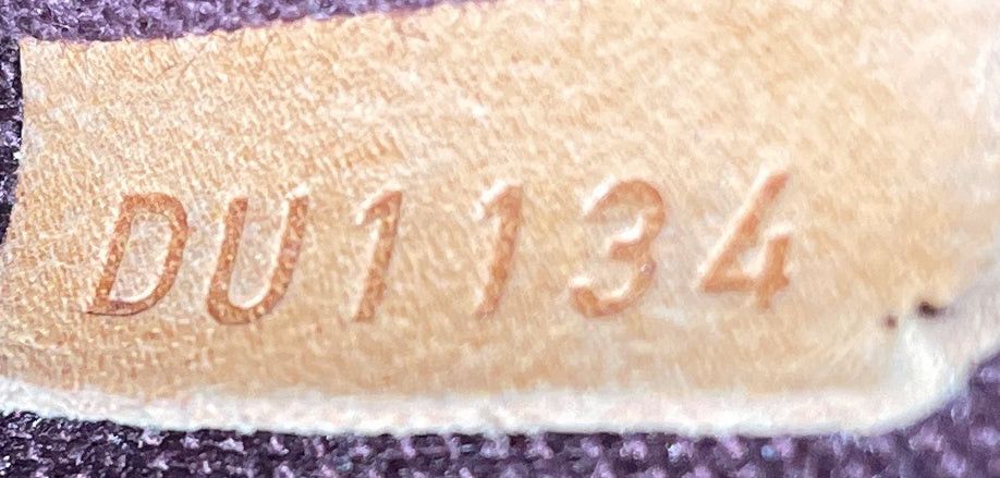 Louis Vuitton Favorite Handbag Size ONE SIZE - 8 Thumbnail