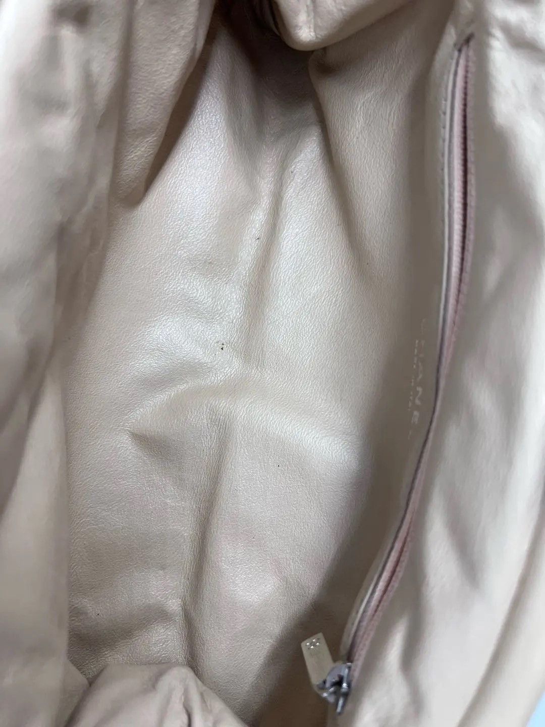Chanel Pre-loved Bag Very good condition Size ONE SIZE - 9 Thumbnail