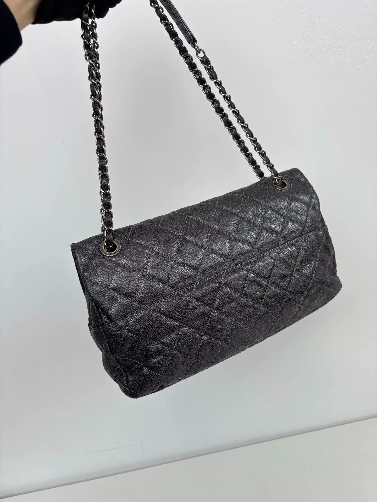Chanel Pre-loved Bag Very good condition Size ONE SIZE - 5 Thumbnail