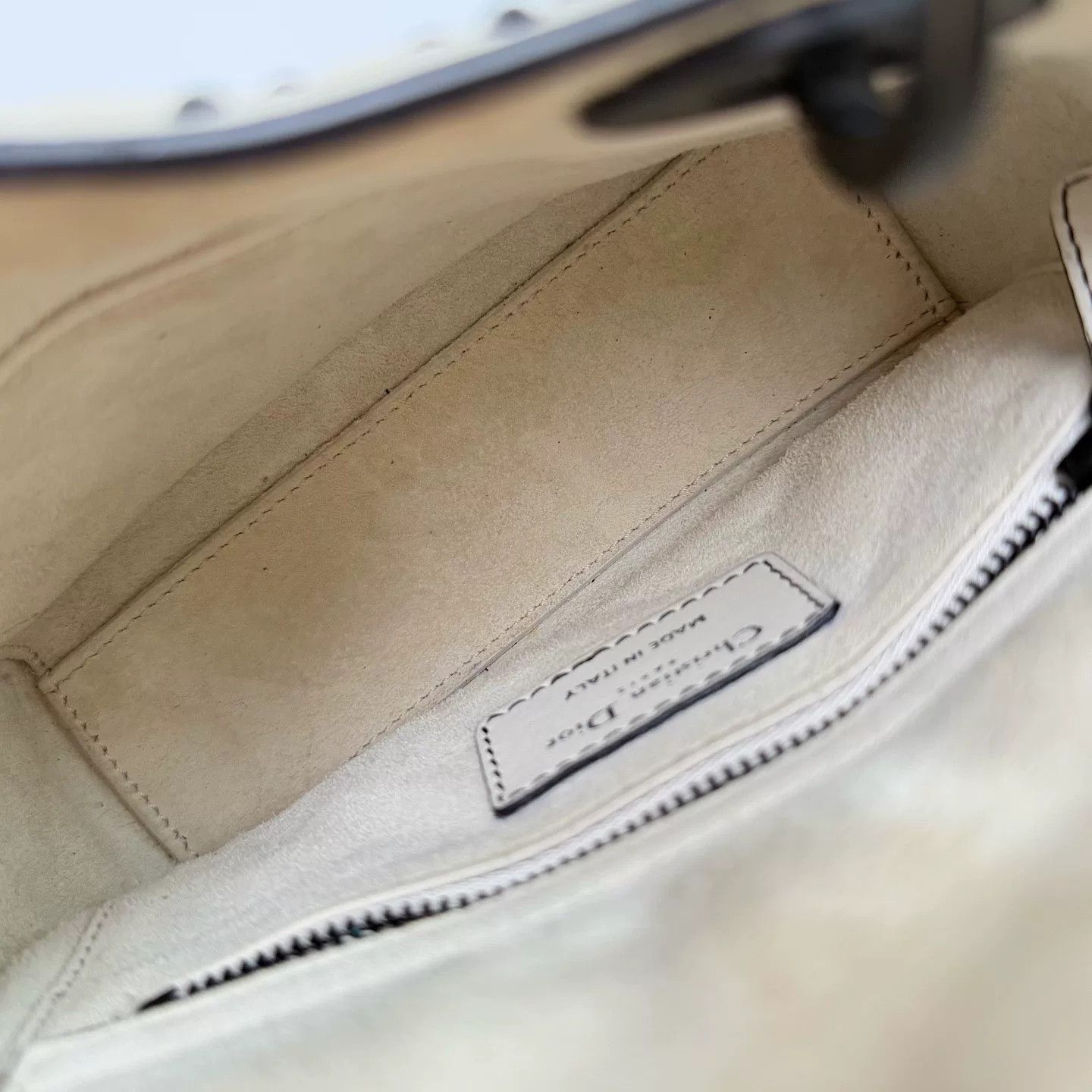 Dior Pre-loved Bag Very good condition Size ONE SIZE - 8 Thumbnail