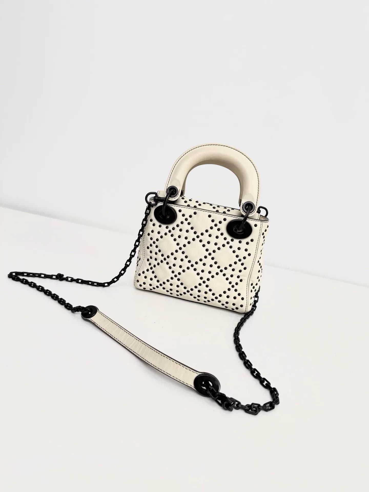 Dior Pre-loved Bag Very good condition Size ONE SIZE - 2 Thumbnail